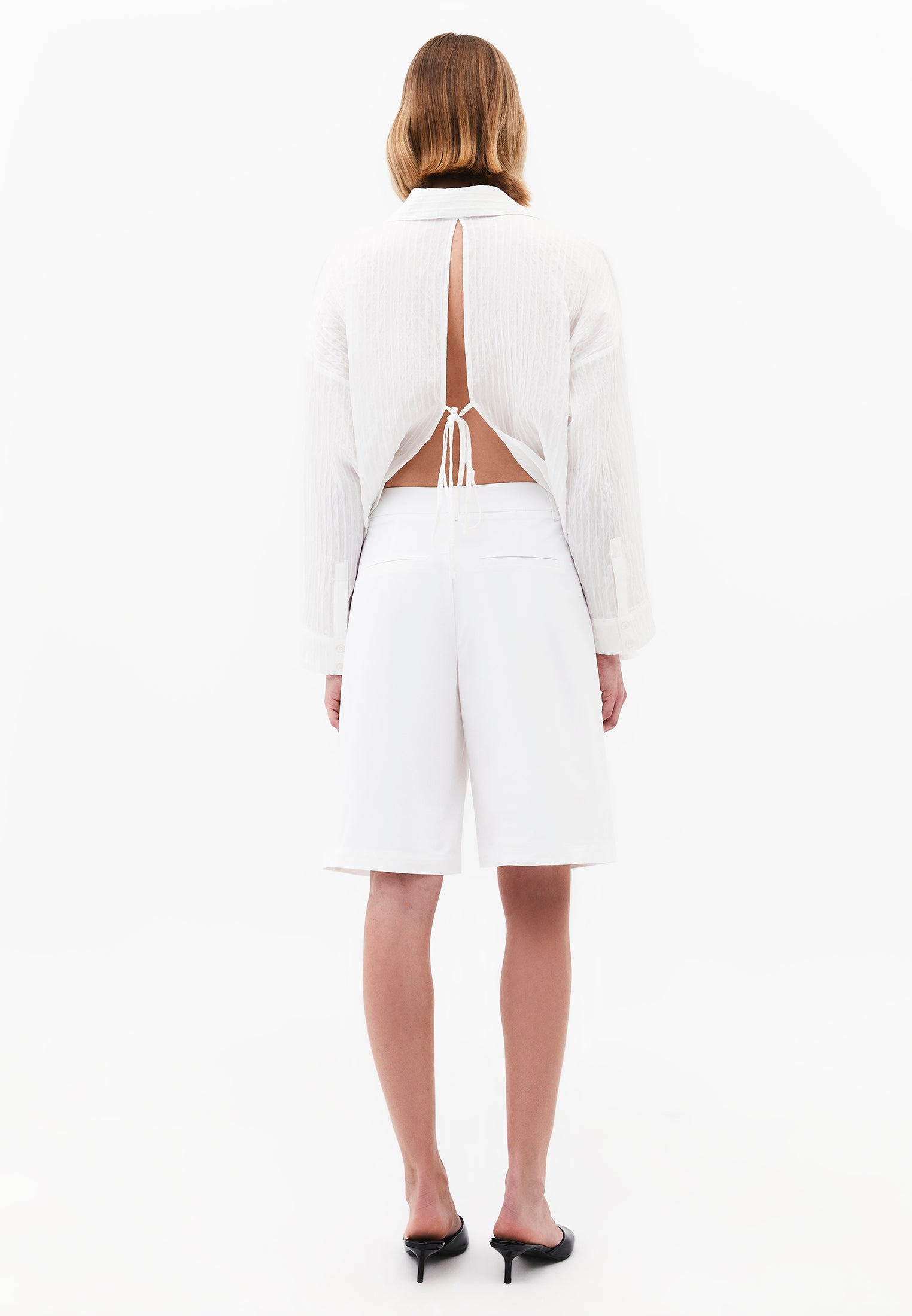 Pleated High Waist Midi Shorts - WHITE