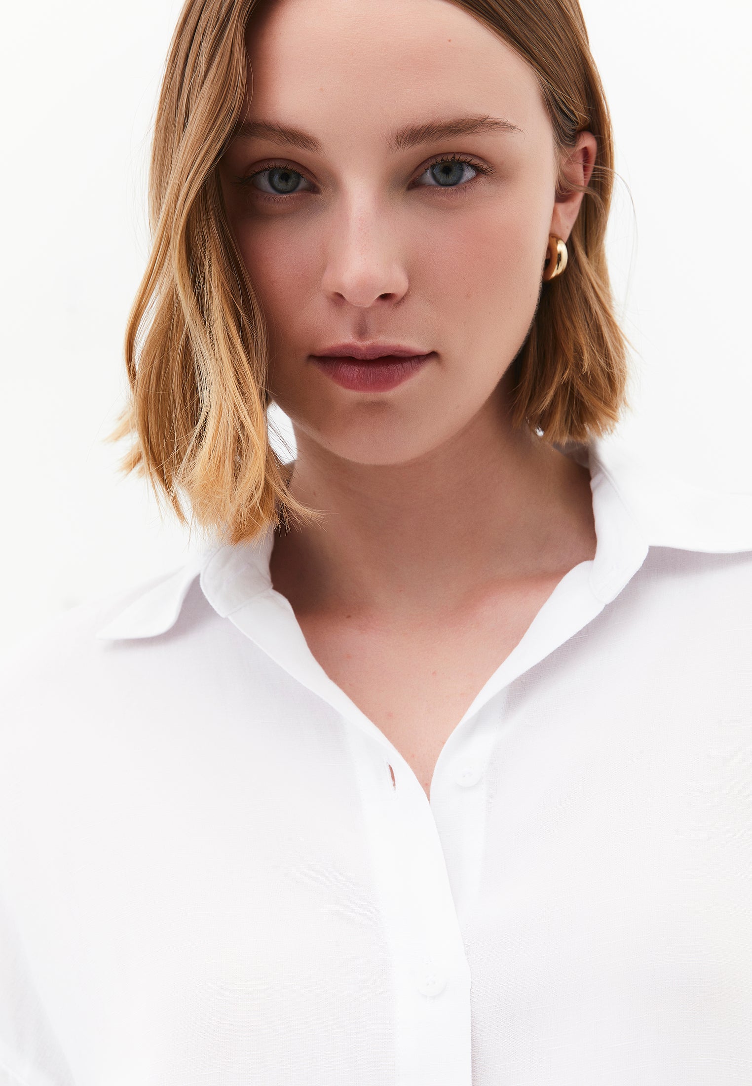 Long Sleeve Shirt With Button Details - WHITE