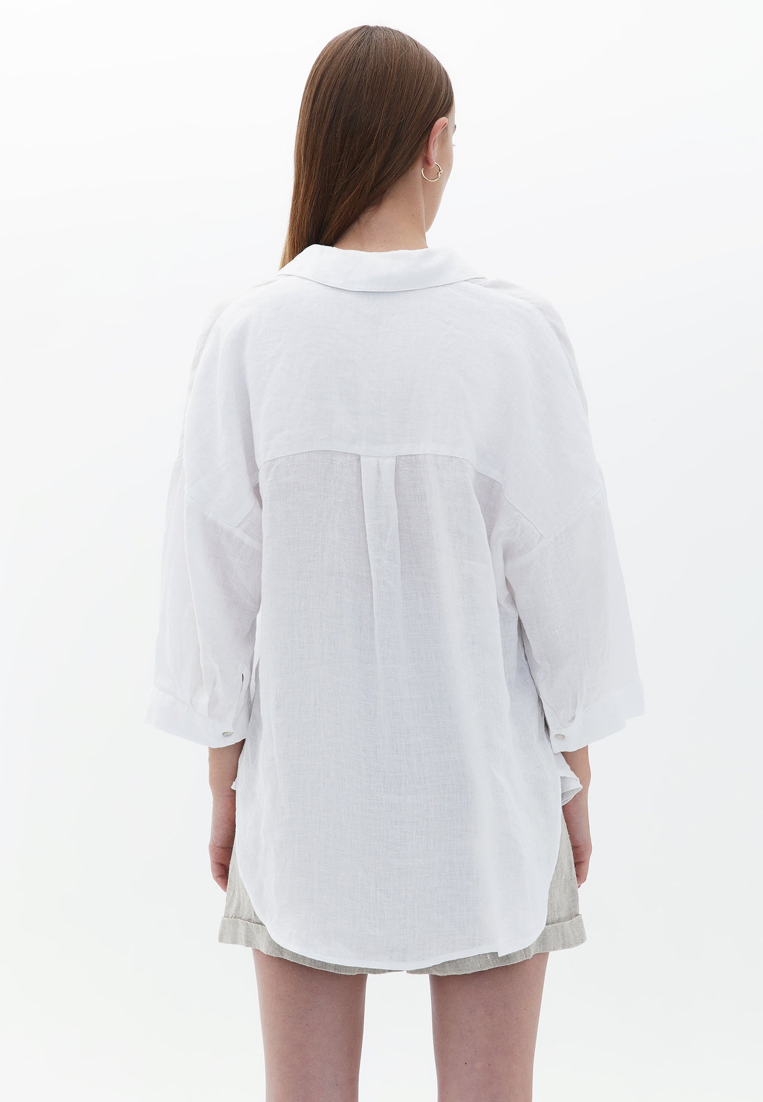 قميص كتان كبير الحجم - أبيض