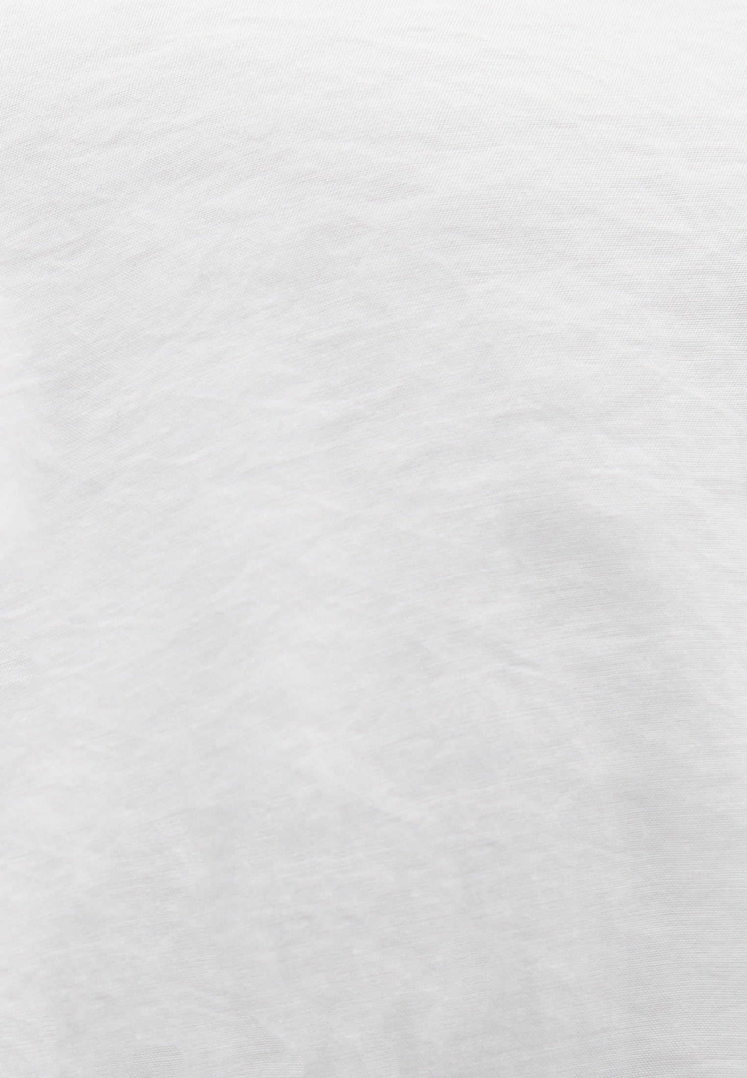 قميص كبير الحجم بأكمام طويلة - أبيض