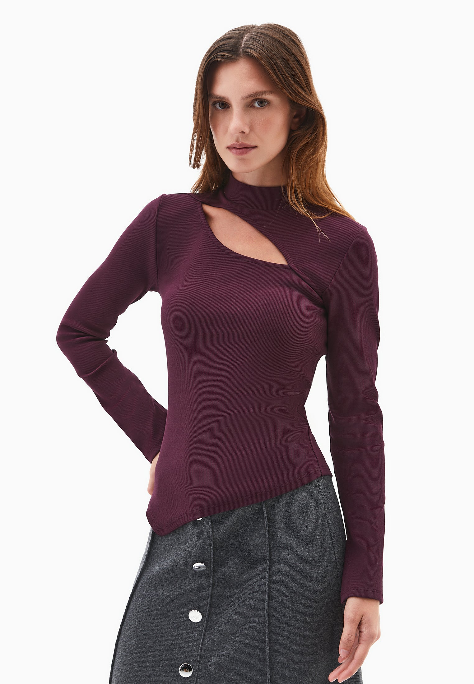 Cut out detail long sleeve t-shirt - WINETASTING