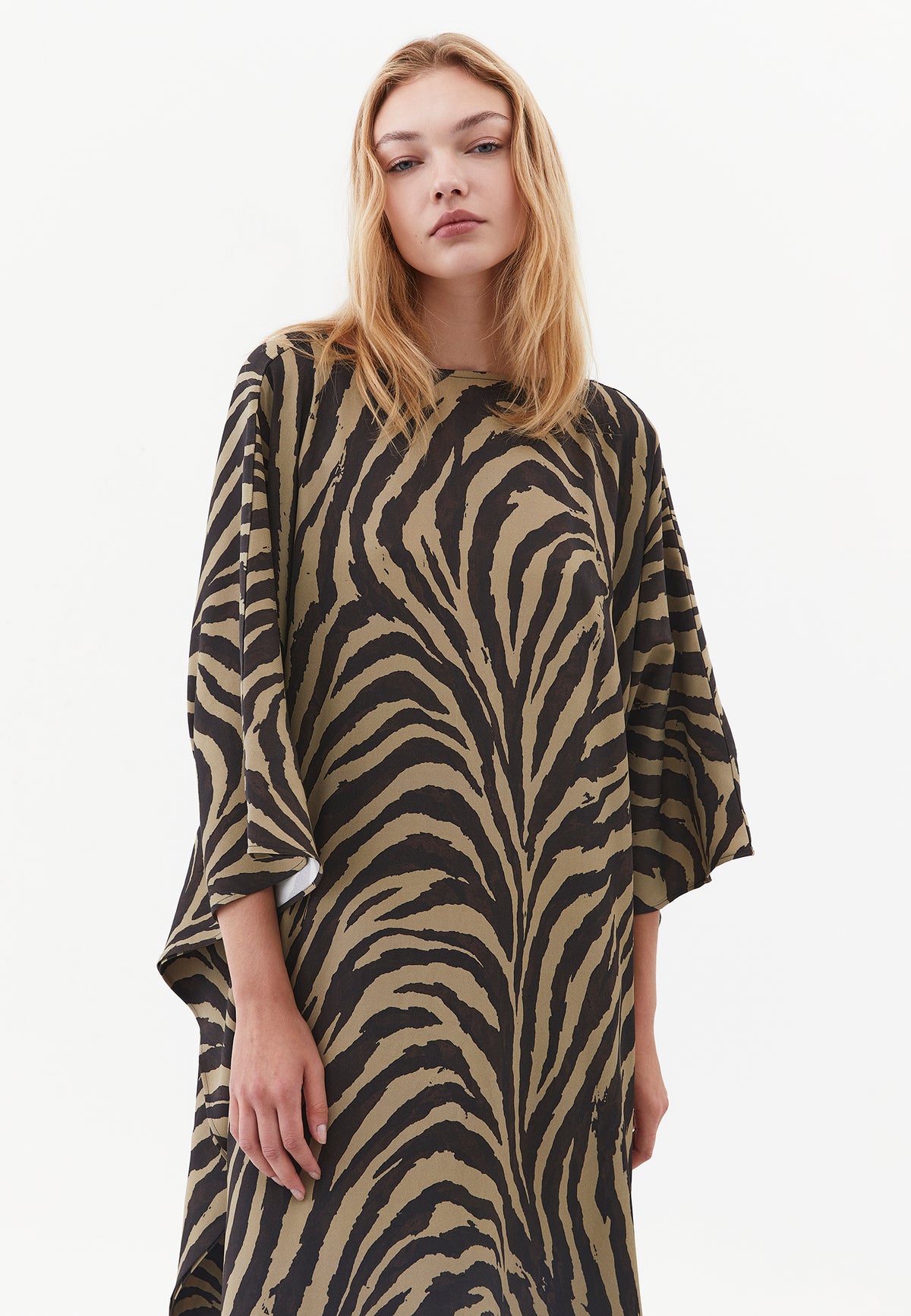 Long Boat Neck Loose Fit Women's Dress - Mix Color