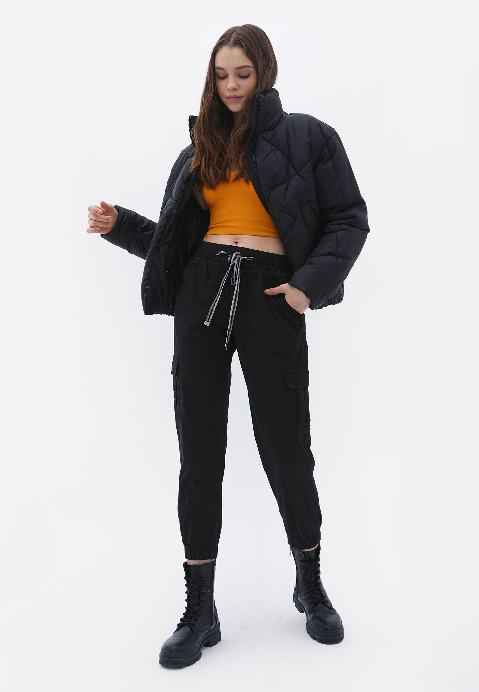 Elasticated waistband cargo jogger pants - BLACK