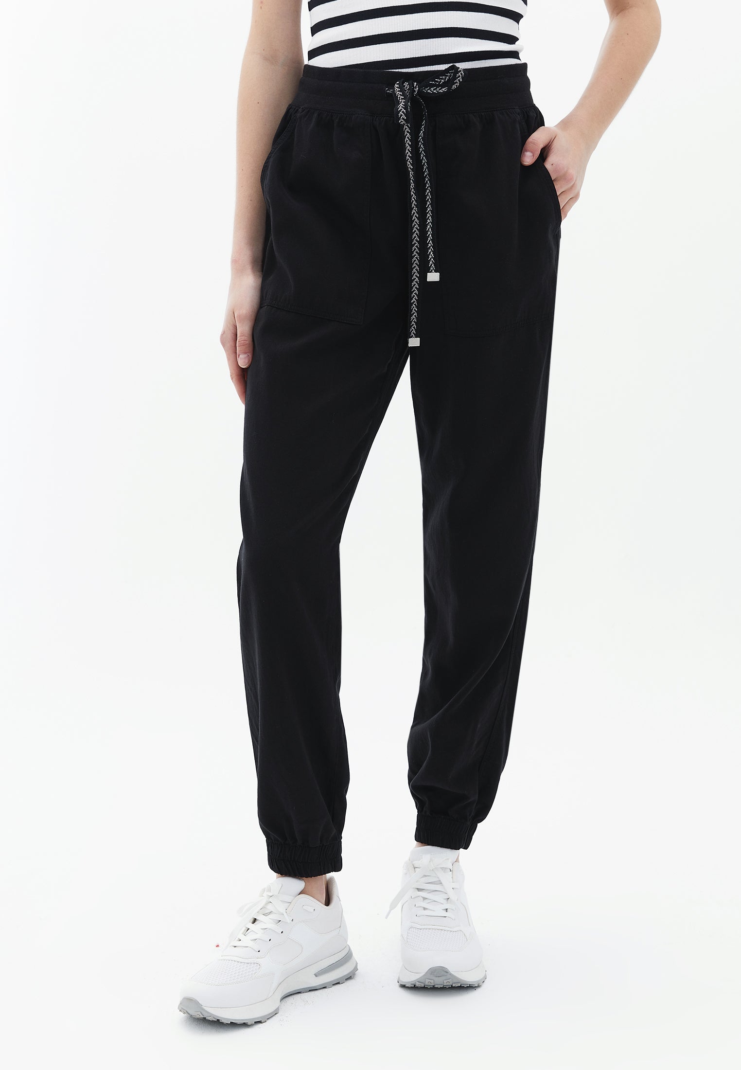 Mid Rise Jogger Pants - BLACK