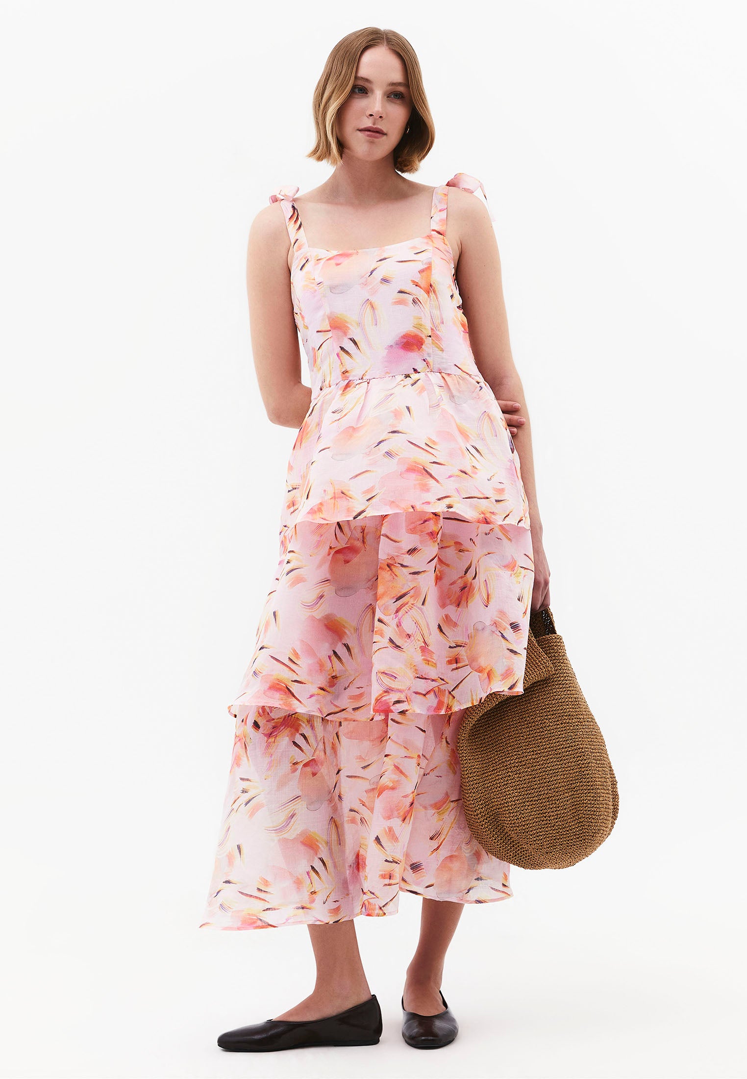 Long Closed Dress With Wide Collar And Shirring - ABSTRACT COMB