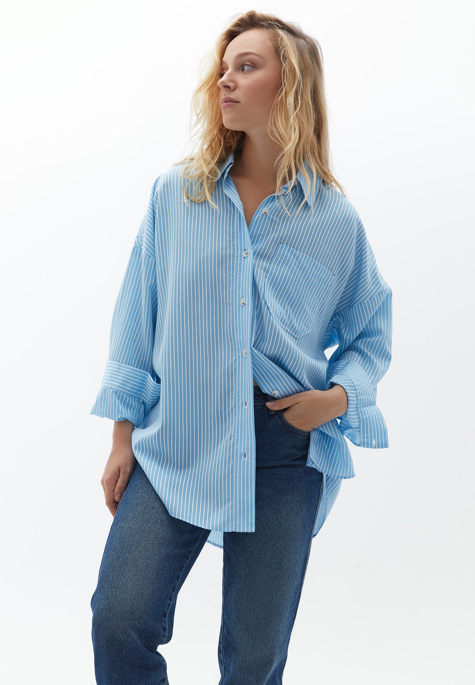 قميص مخطط كبير الحجم - أزرق ألاسكي مخطط