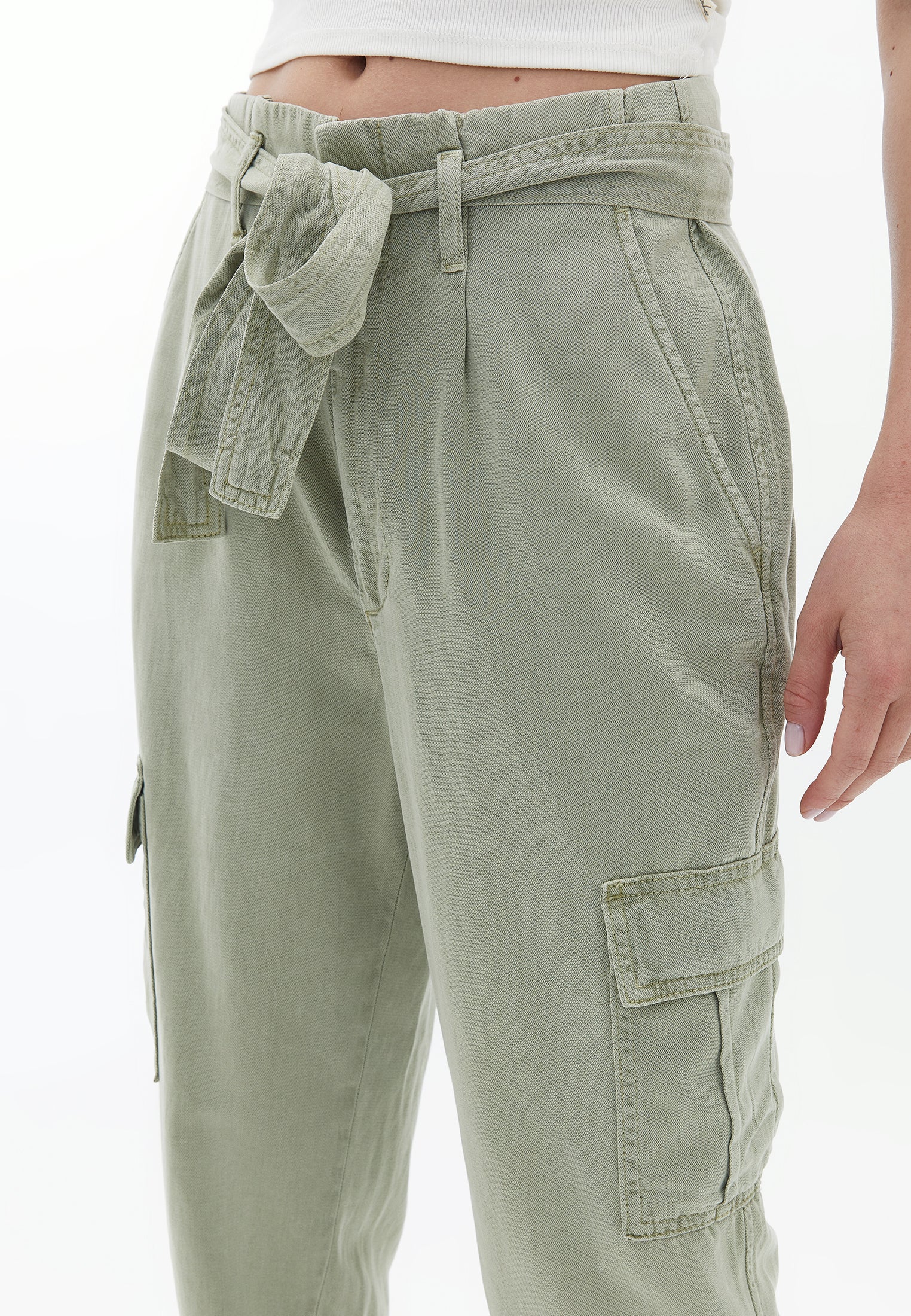 Straight leg pants - ANTIK TEA