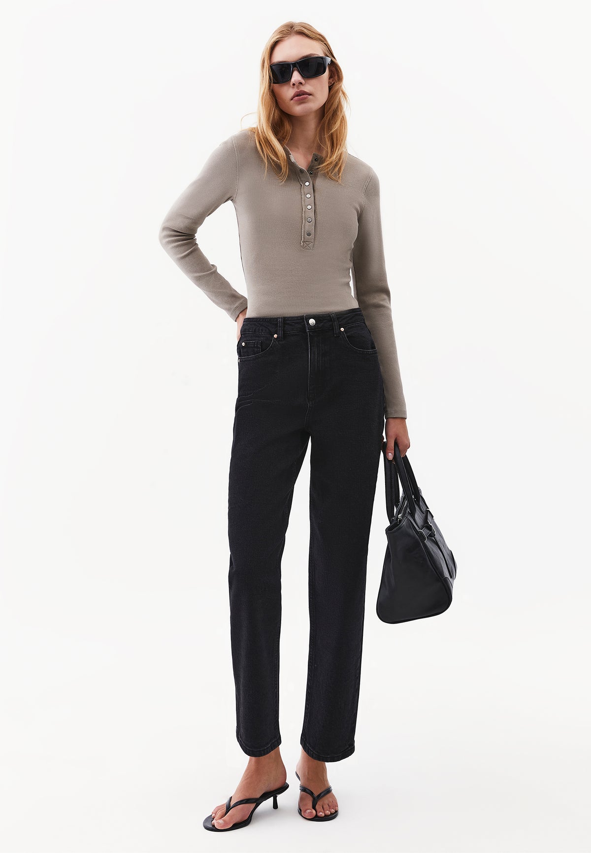 Mom Jean Slim Pants - Black