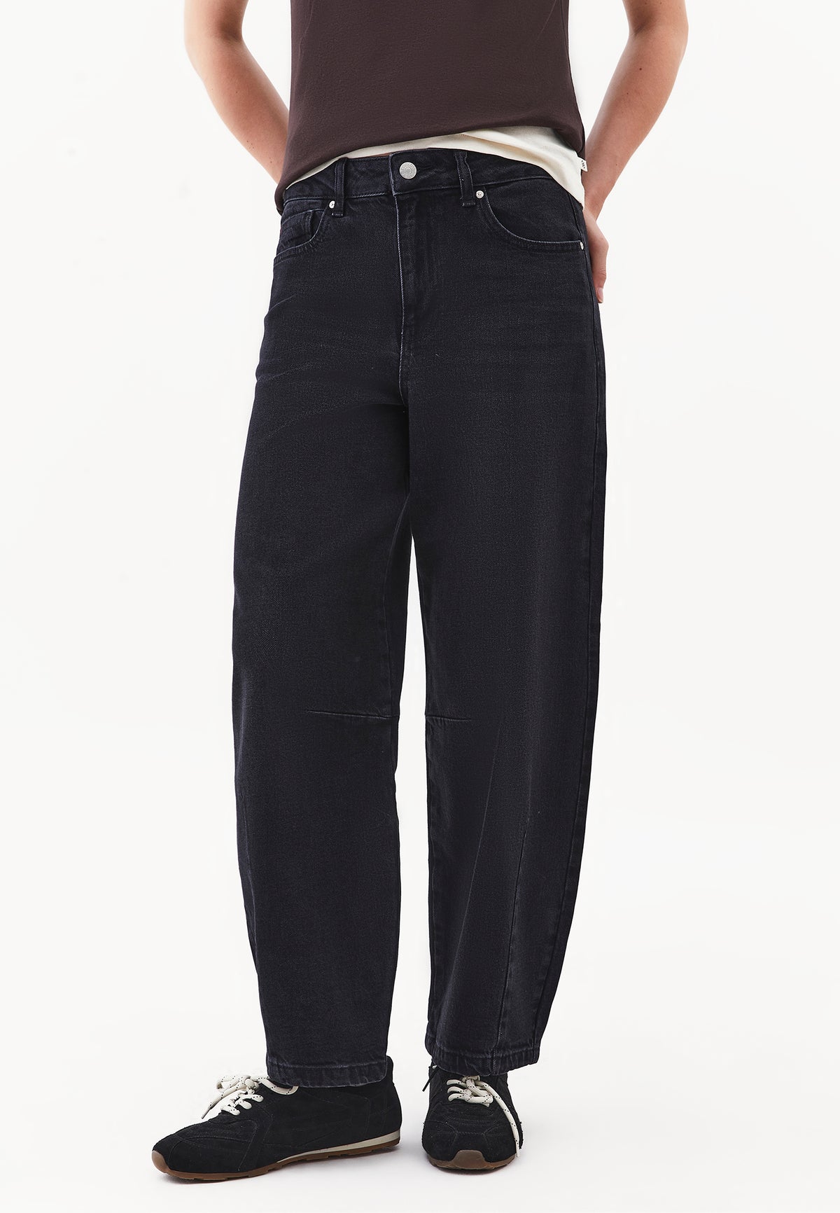 Barrel Leg Denim Pants with Cut Details - Black