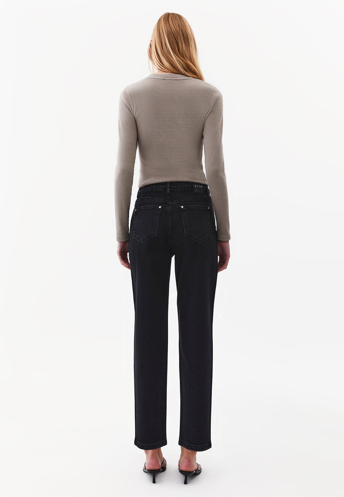 Mom Jean Slim Pants - Black