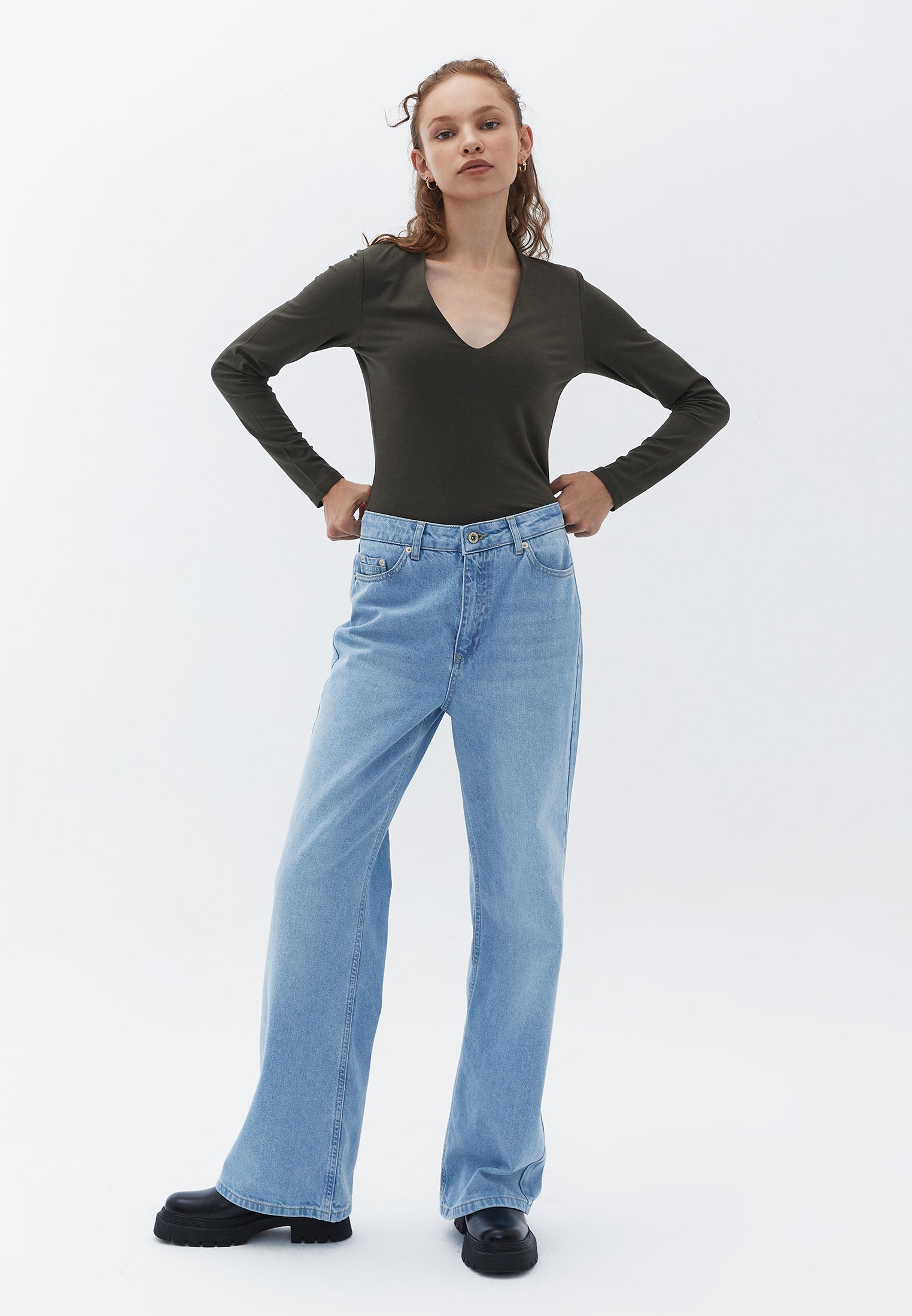 V neck long sleeve t-shirt - BLACK OLIVE