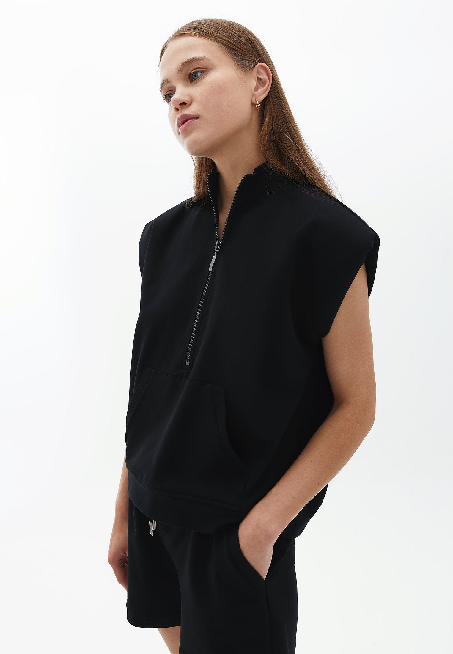 High neck sleeveless sweatshirt - BLACK