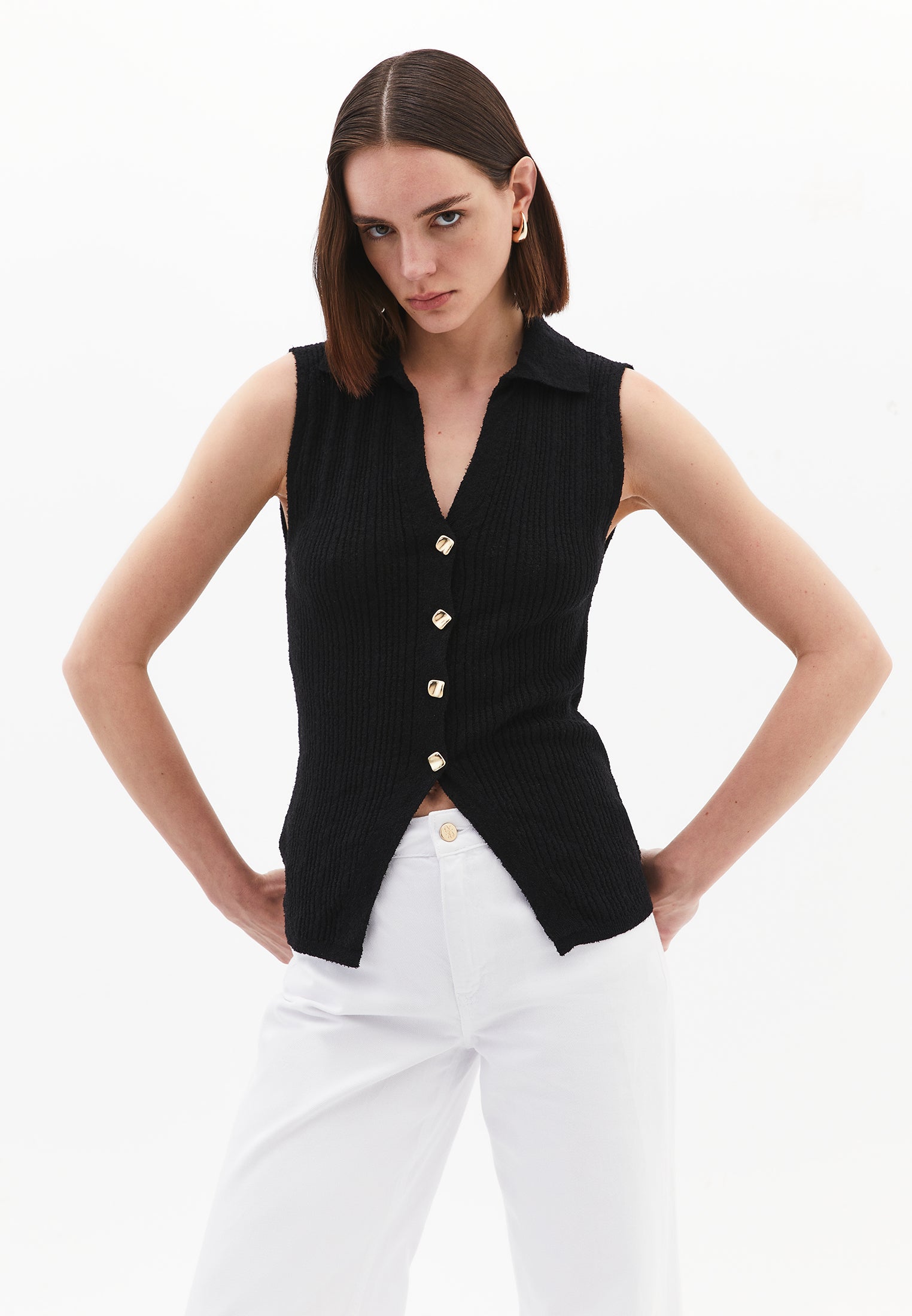 V Neck Boucle Vest - BLACK