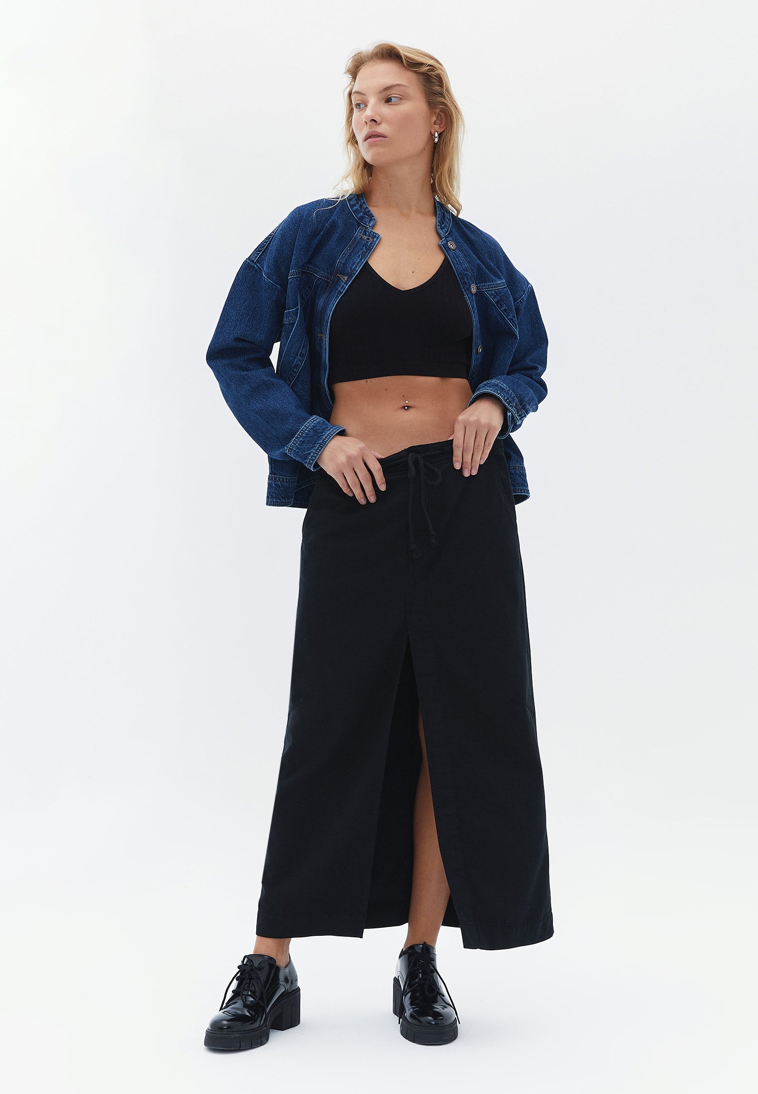 Slit long skirt - BLACK