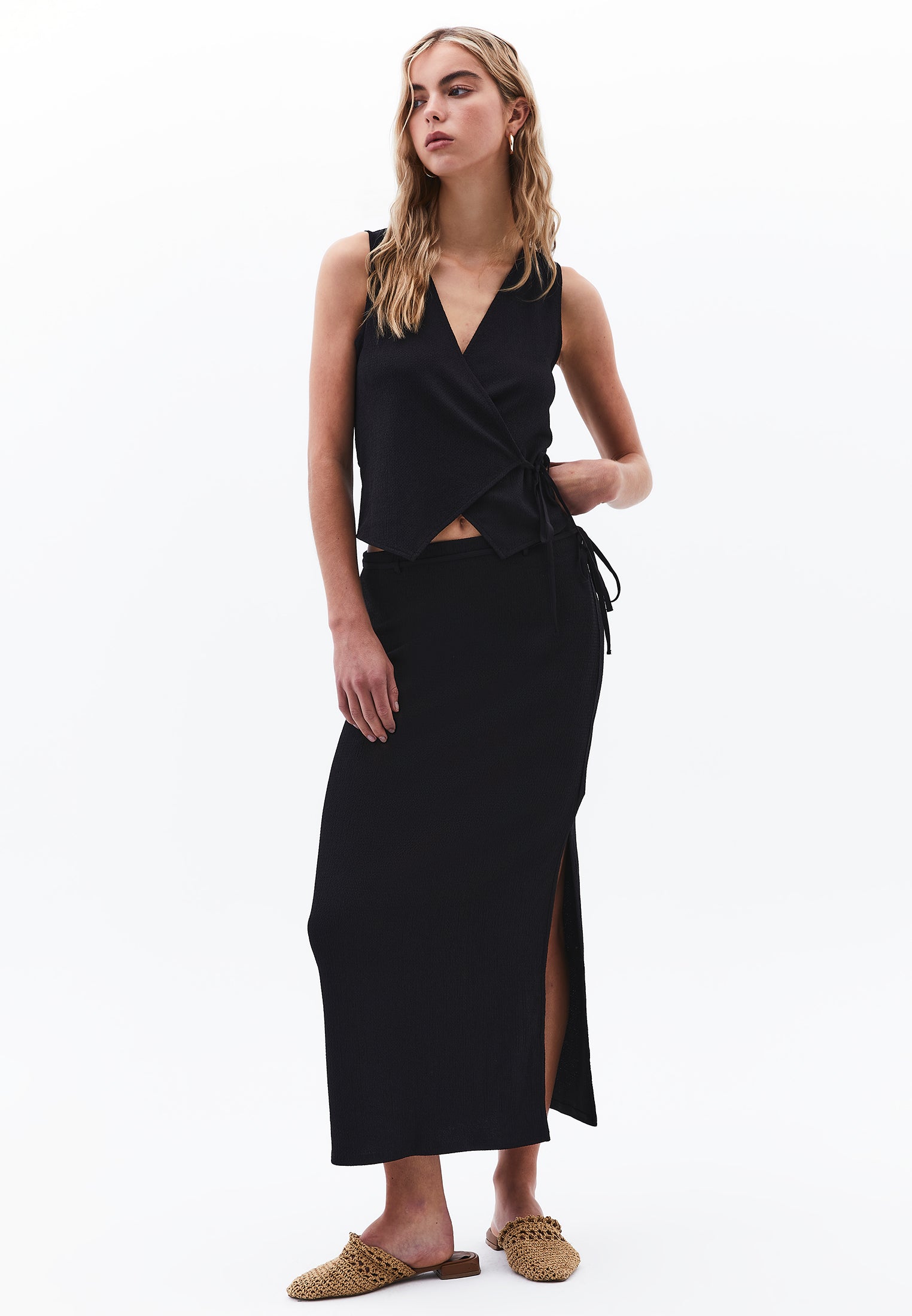 High Waist Slit Detailed Maxi Skirt - BLACK
