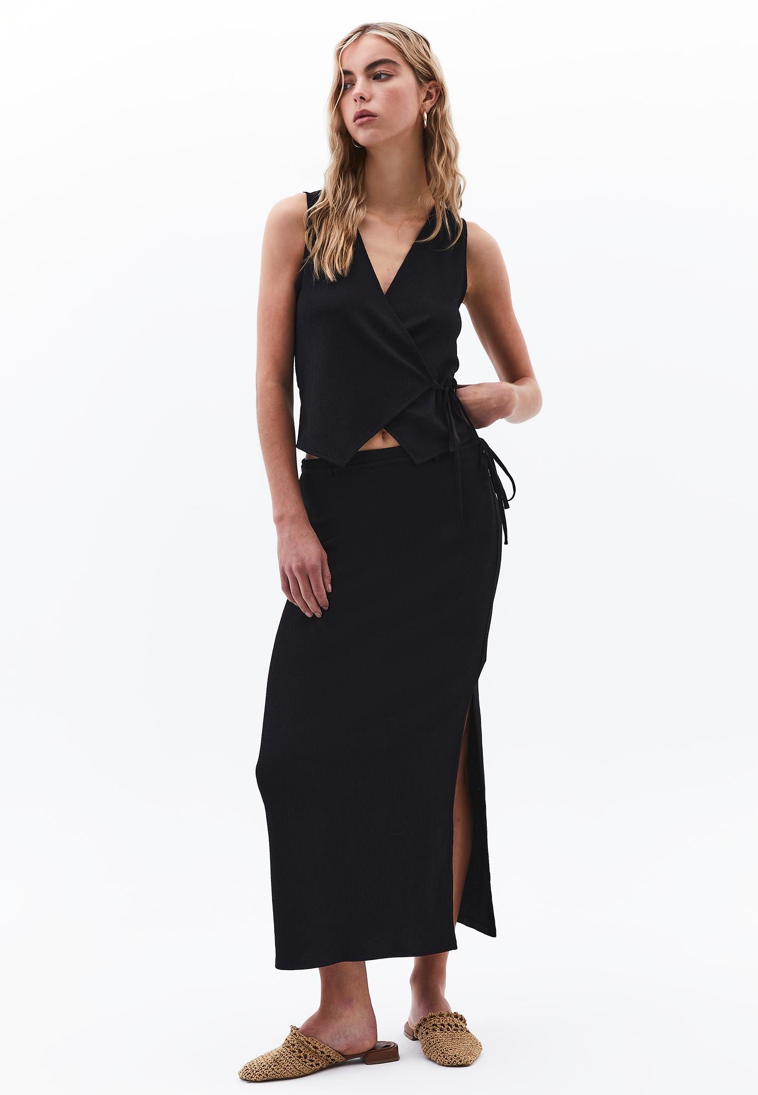 تنورة ماكسي عالية الخصر ذات فتحة عالية الخصر مفصلة - أسود