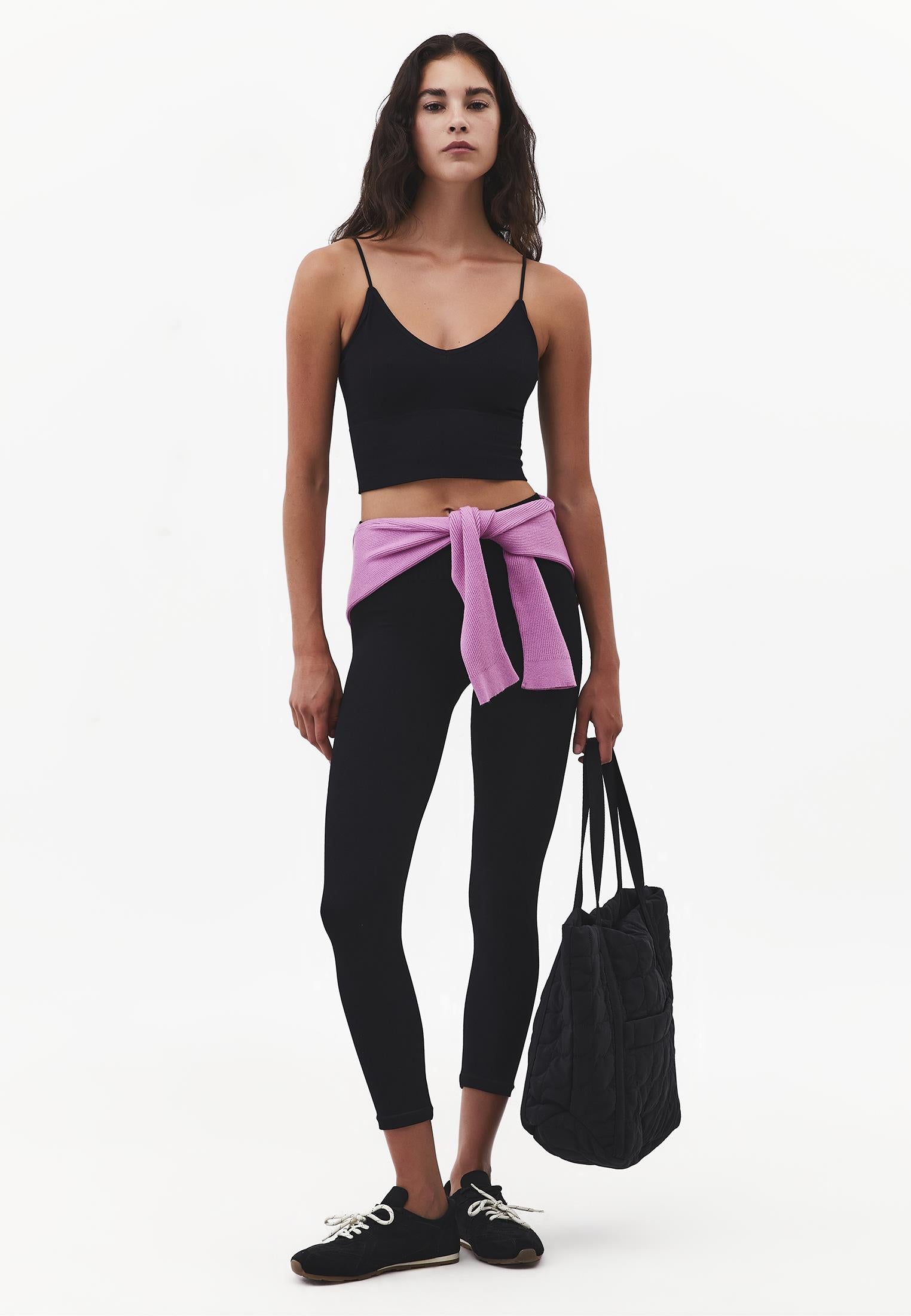 V-Neck Cropped Top - BLACK
