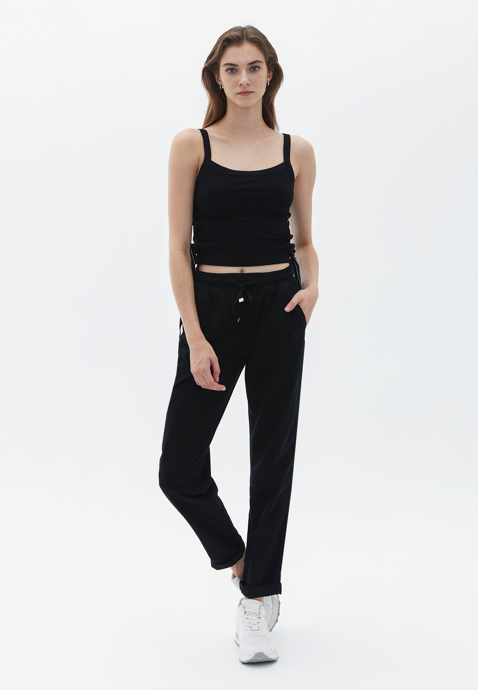 SQUARE NECK VISCOSE TANK TOP - BLACK