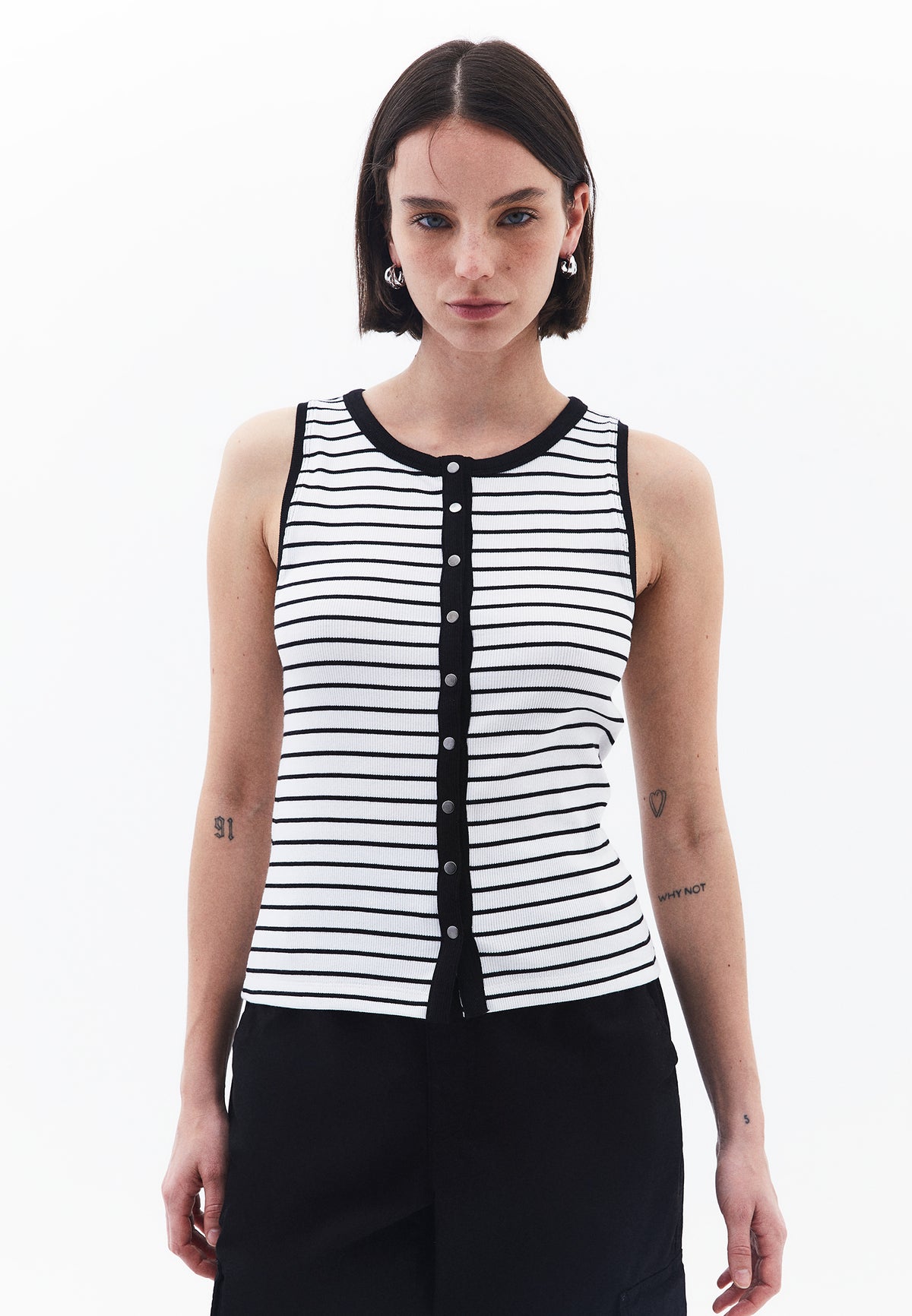 Crew Neck Striped Tank Top - Black/White