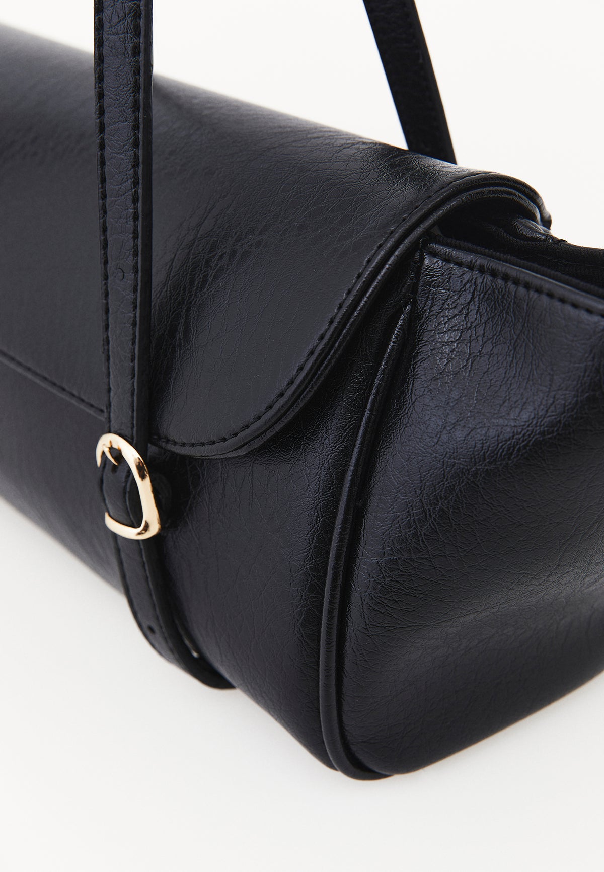 Eye-Catching Bag - Black