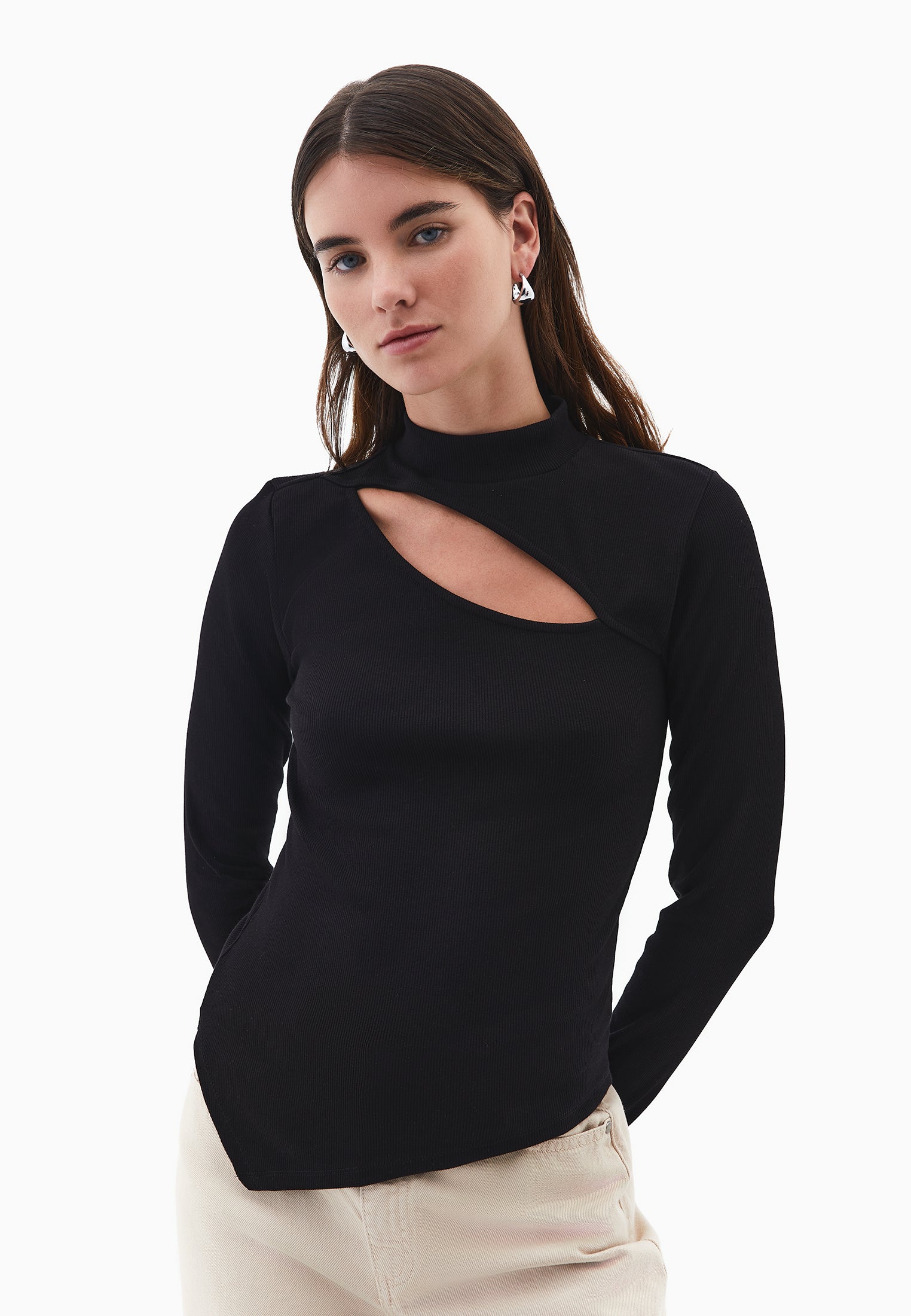Long Sleeve T-Shirt With Cut Out Details - BLACK