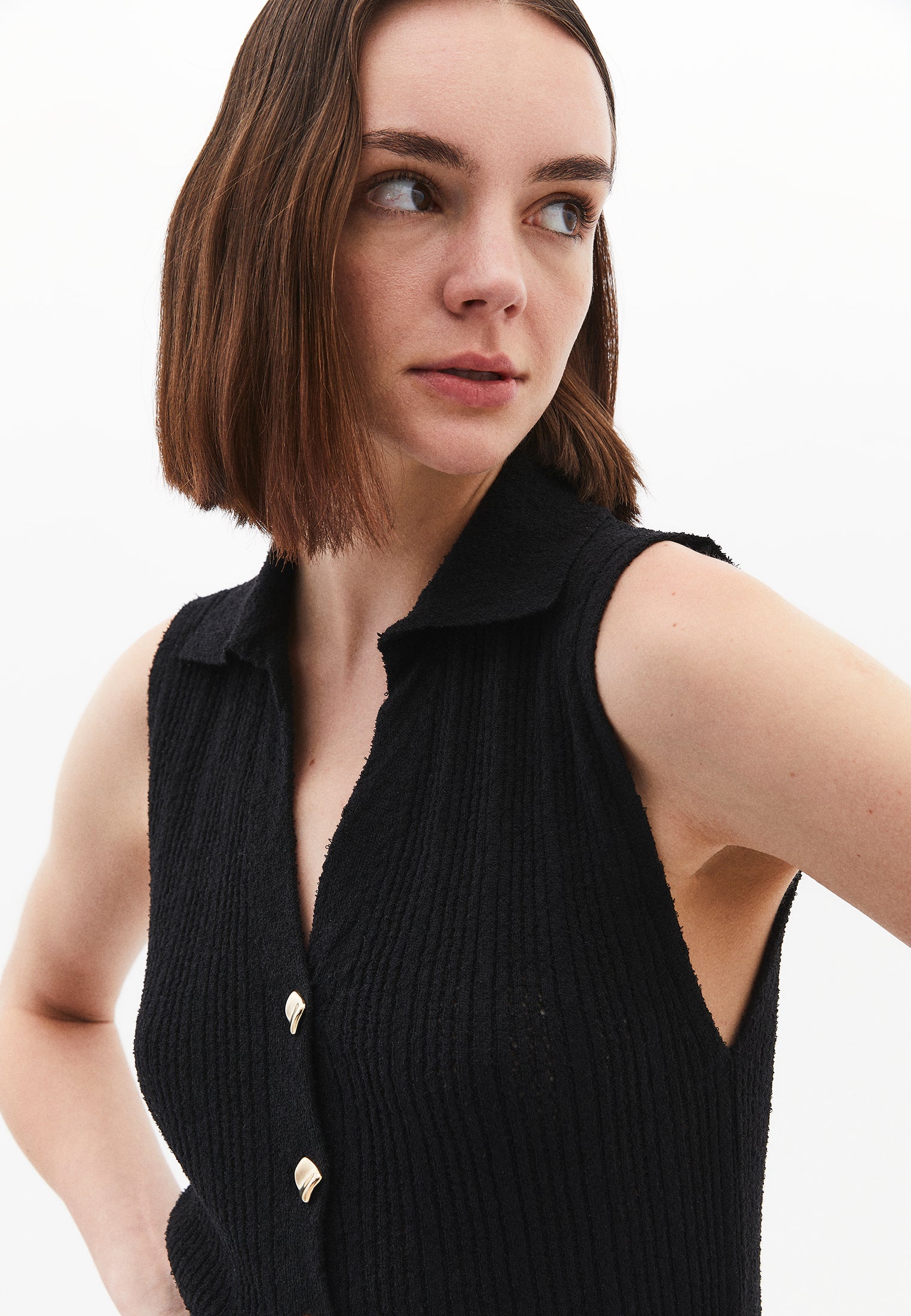 V Neck Boucle Vest - BLACK