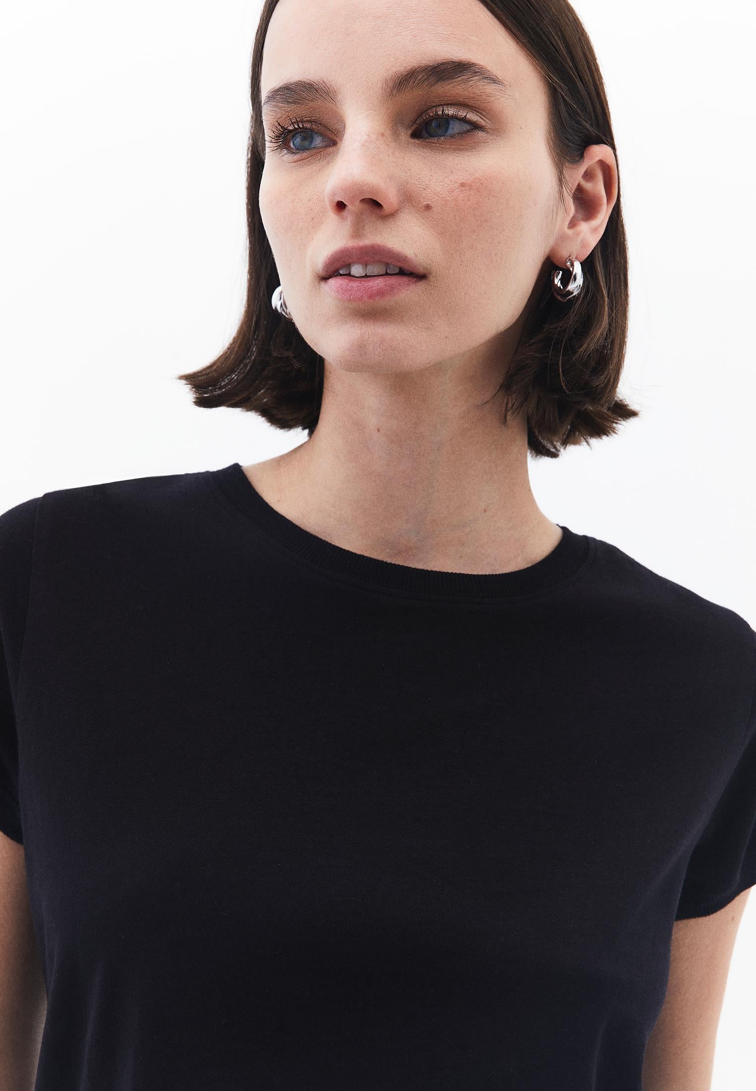 Crew Neck Short Sleeve T-Shirt - BLACK