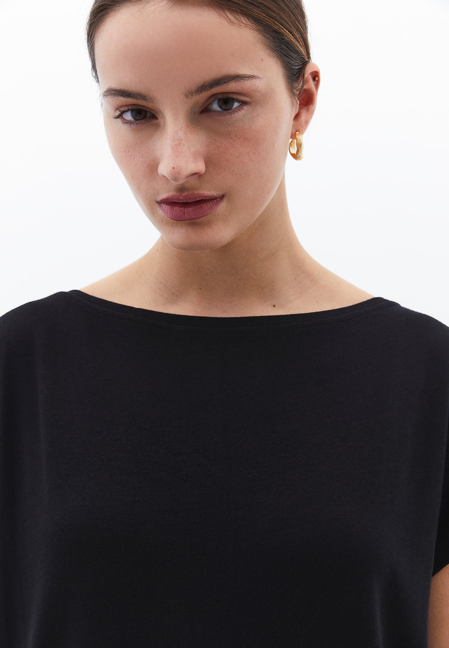 Boat Neck Sleeveless T-Shirt - BLACK