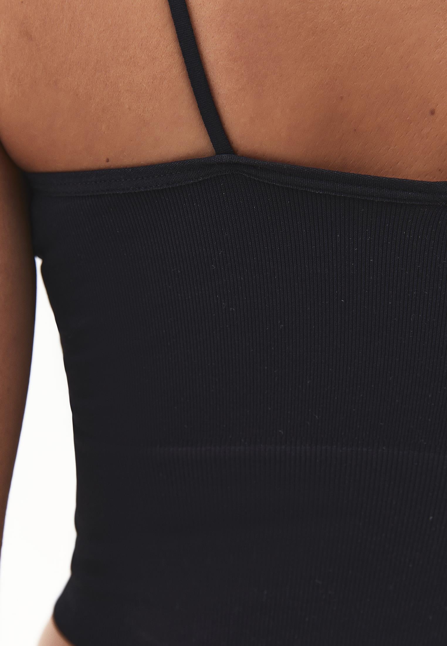 V-Neck Cropped Top - BLACK