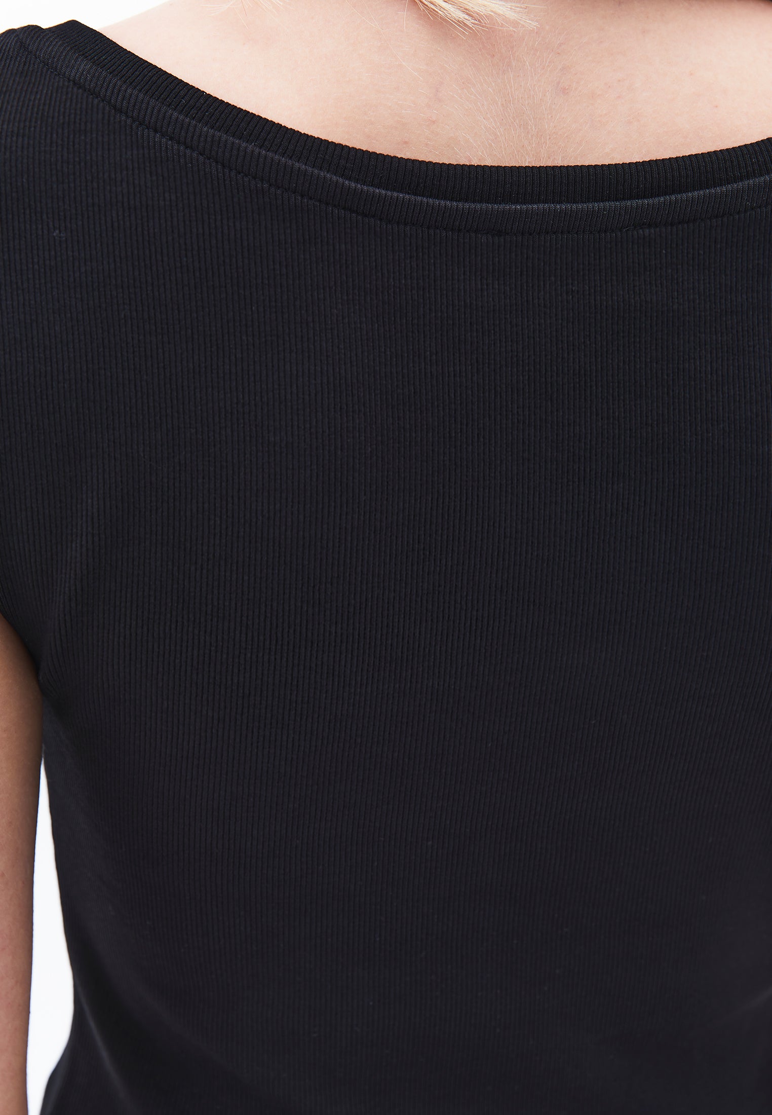 Boat Neck Short Sleeve T-Shirt - BLACK