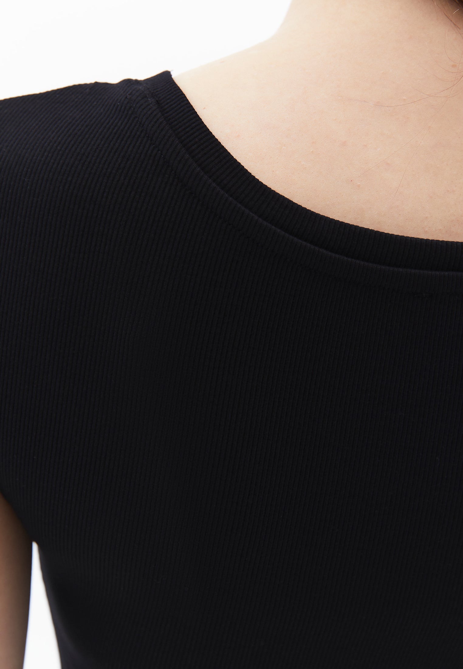Boat Neck T-Shirt - BLACK