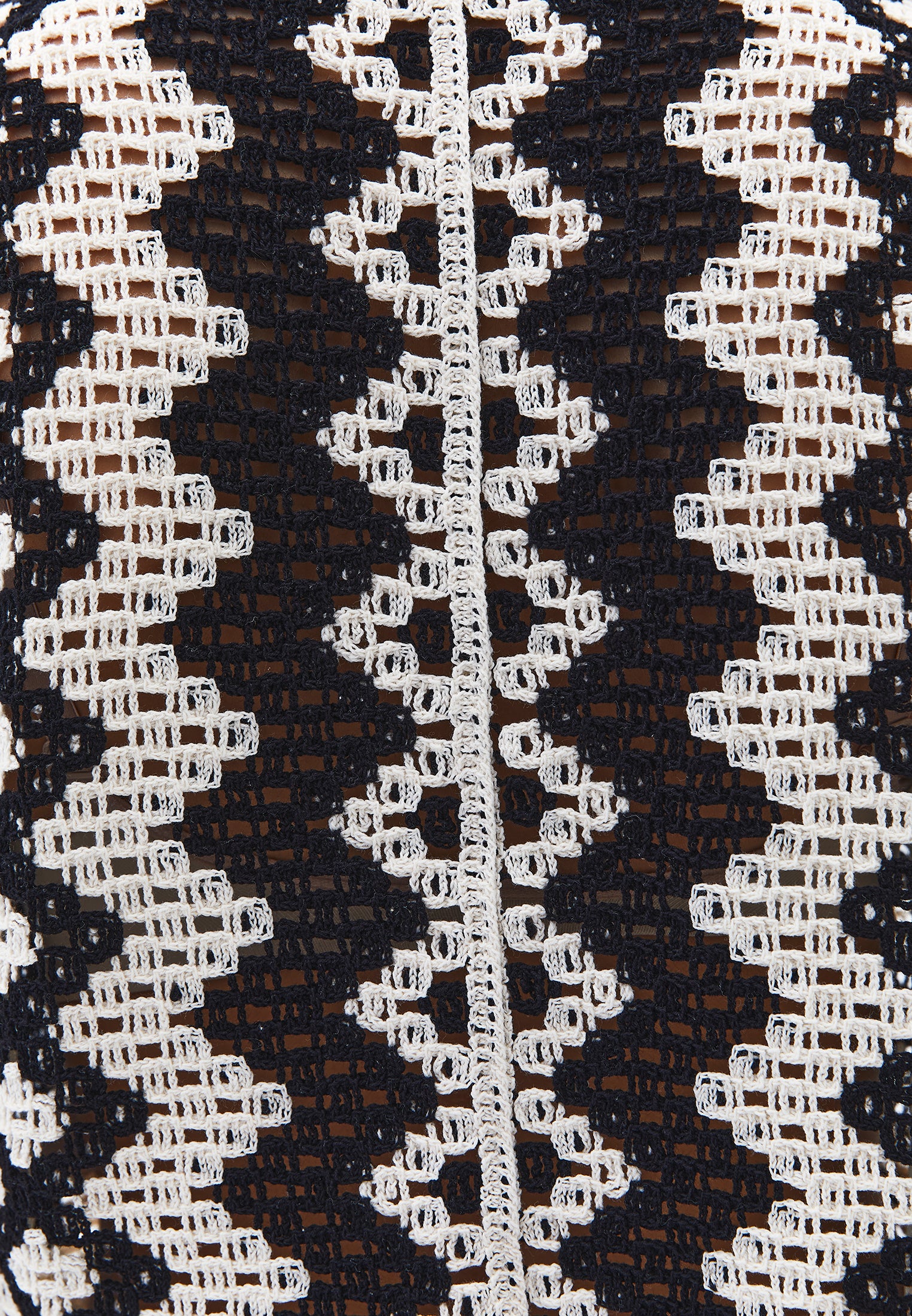 سترة برقبة عنق الطاقم - حليب مثلج/أسود