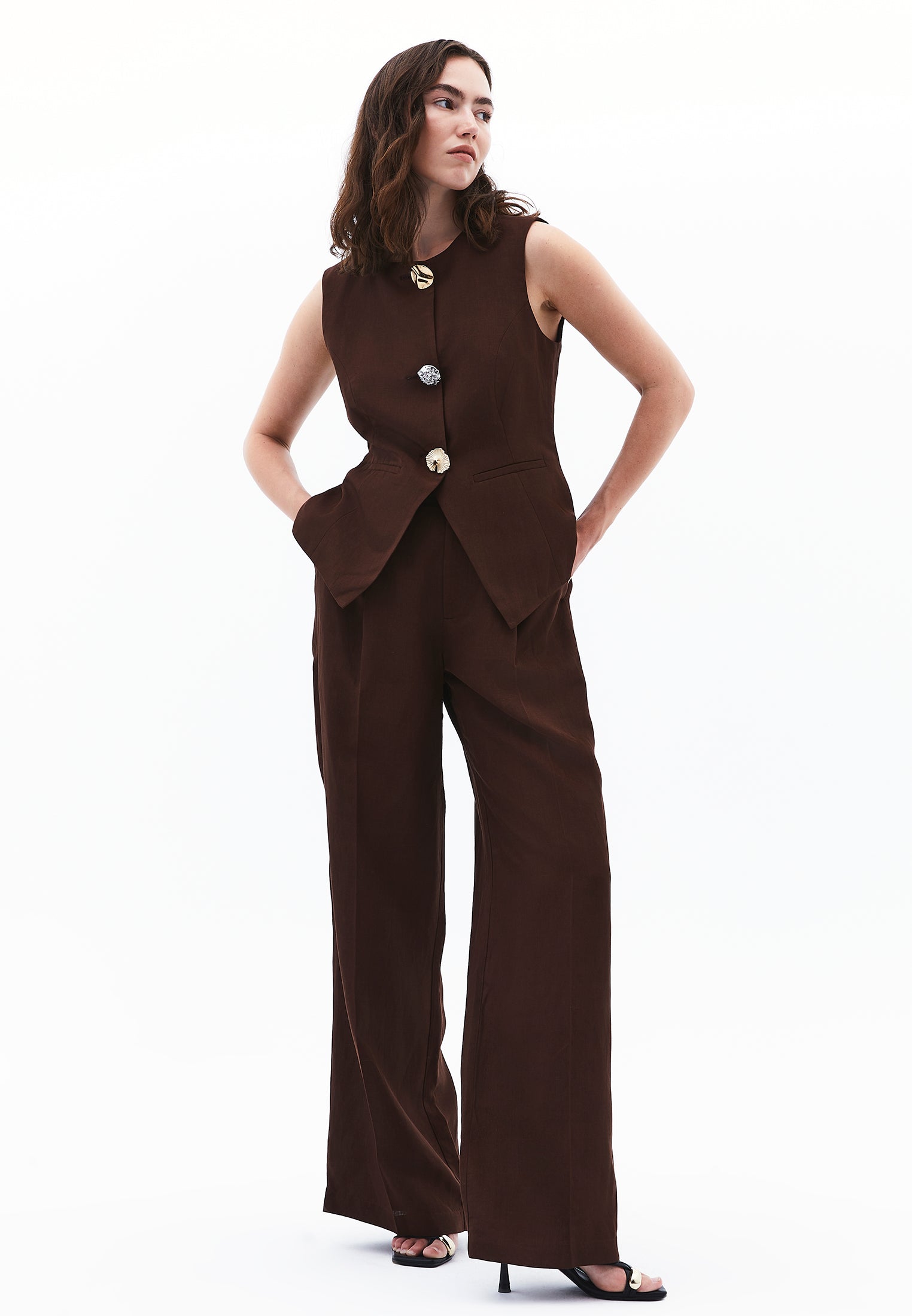 Sleeveless Vest With Button Details - CHICORY COFFEE
