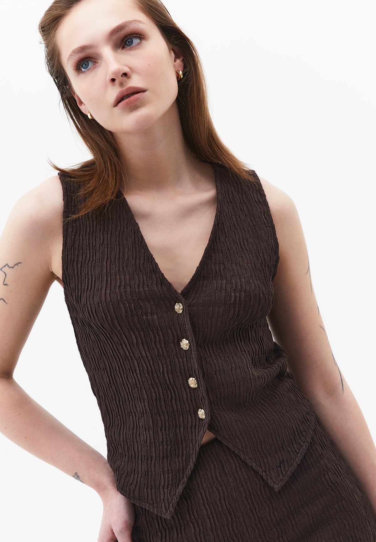 V Neck Closed Form Vest - Brown