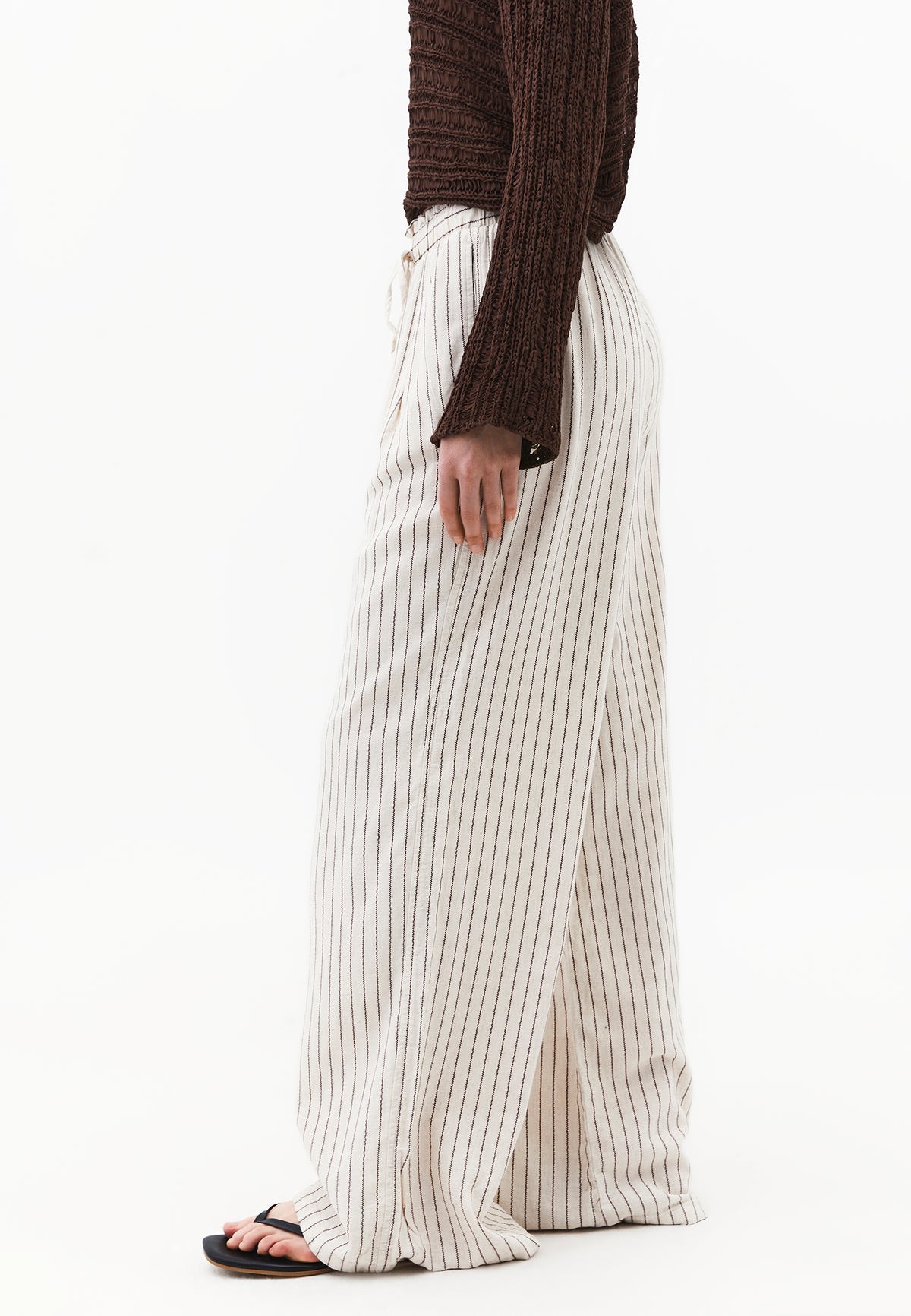 High Waist Wide Leg Pleated Pants - CHOCOLATE STRIPE