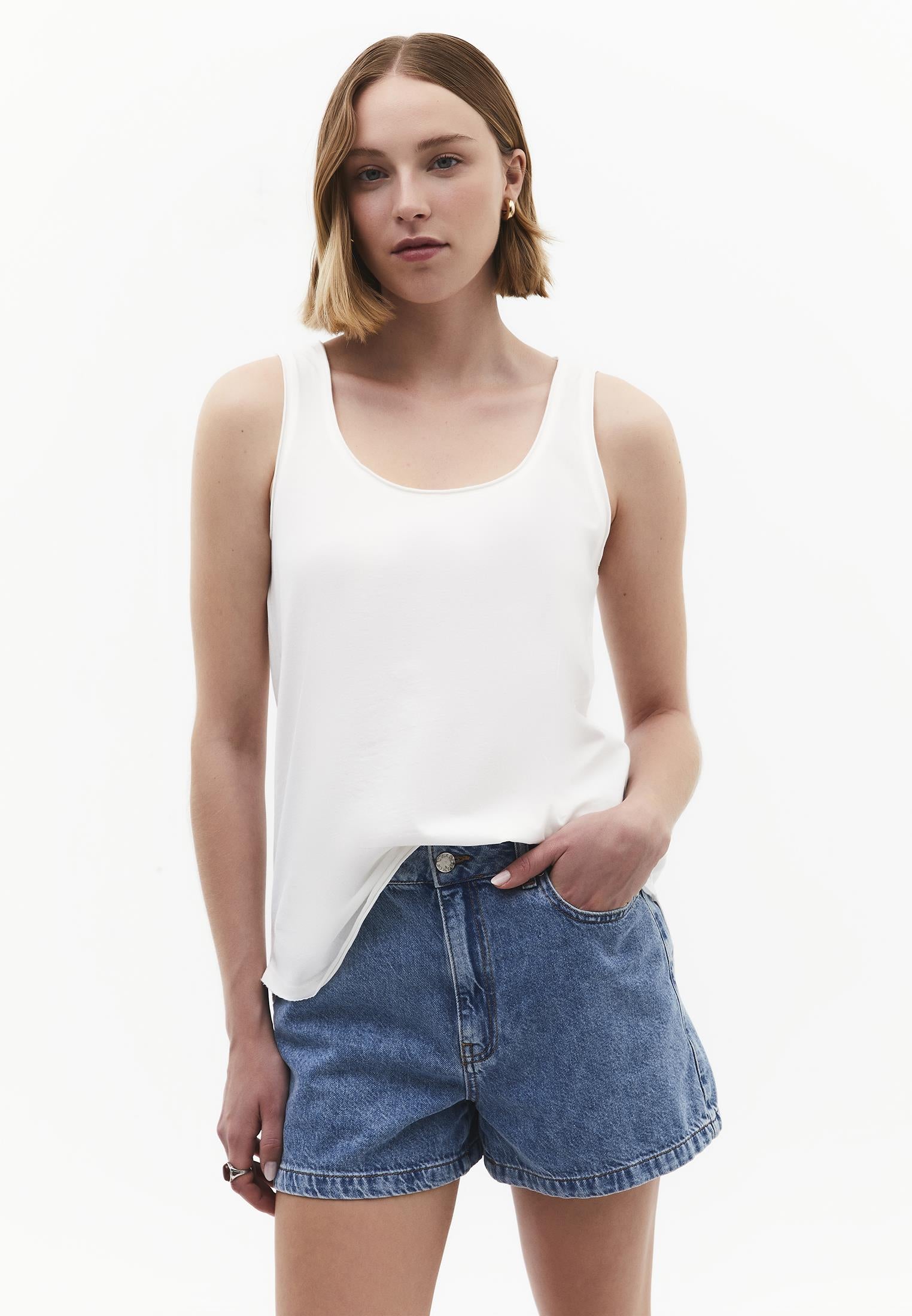 U Neck Loose Fit Tank - CLOUD DANCER