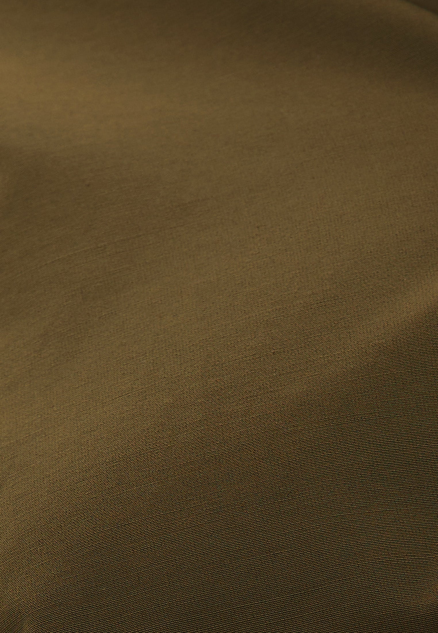 قميص كبير الحجم بجيب - زيتوني غامق