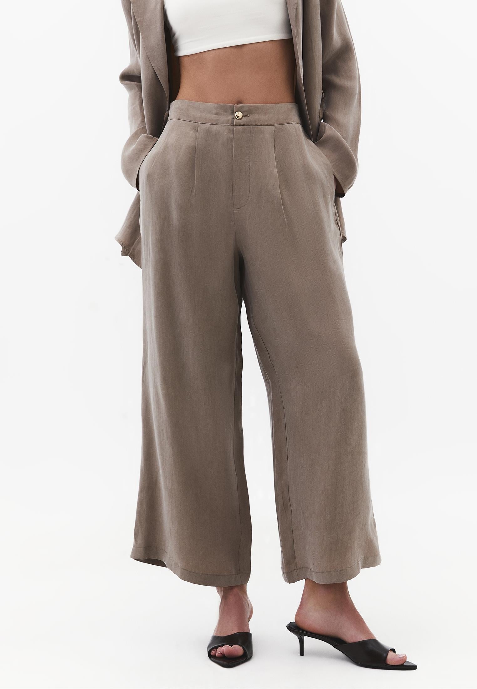 Pants & Jeans