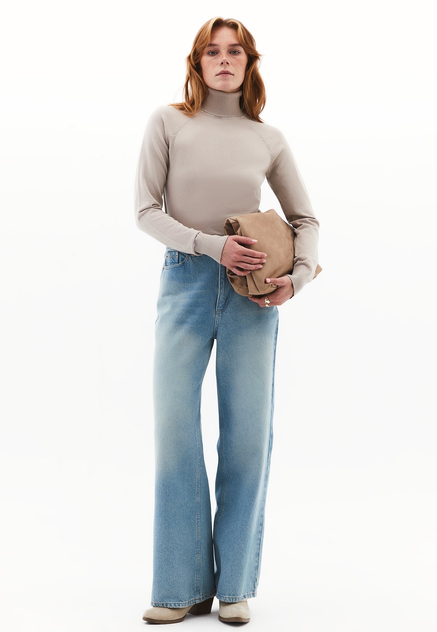 SLIM FIT TURTLENECK SWEATER - FEATHER GRAY