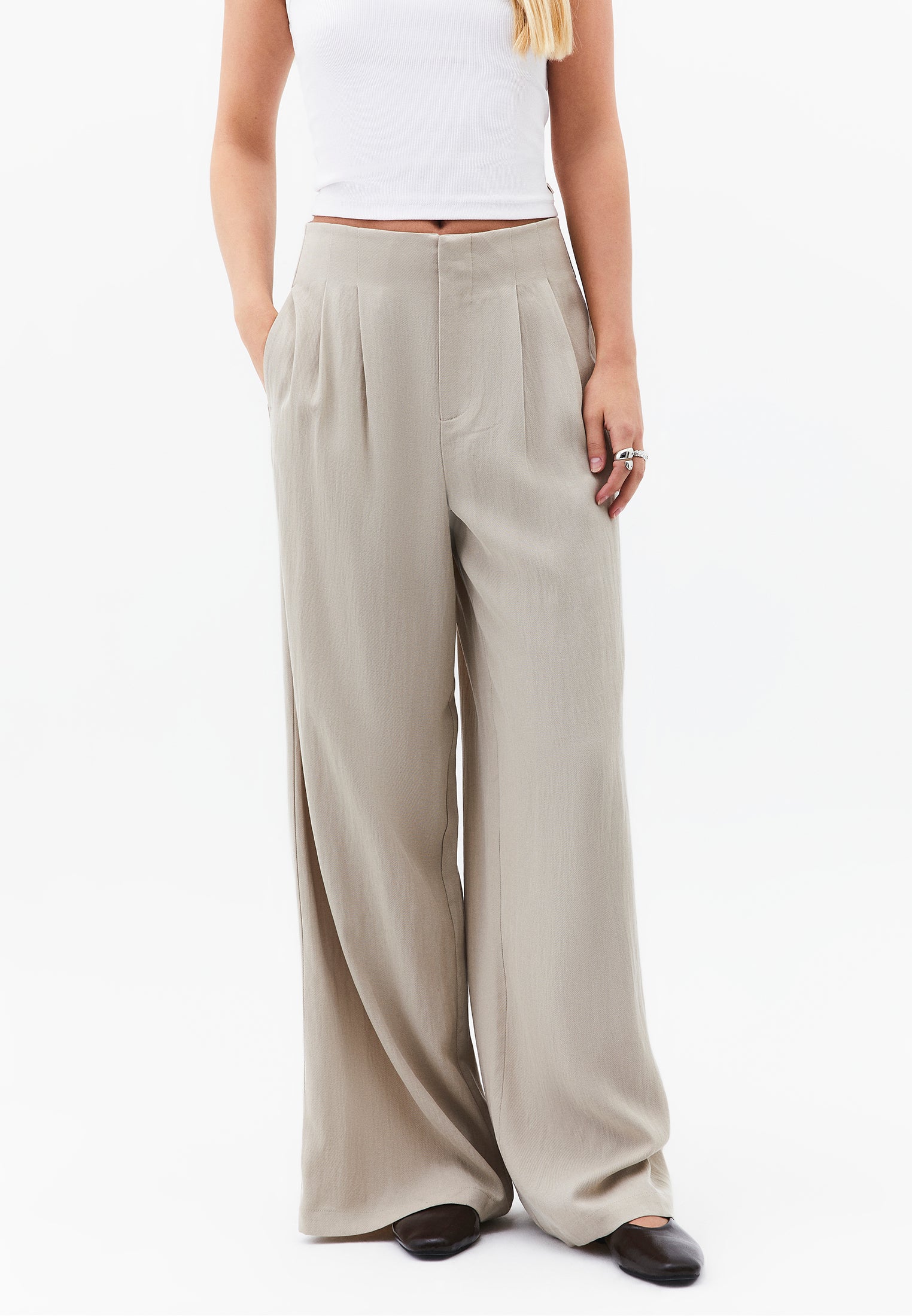 Ultra High Waist Wide Leg Pleated Pants - FEATHER GRAY
