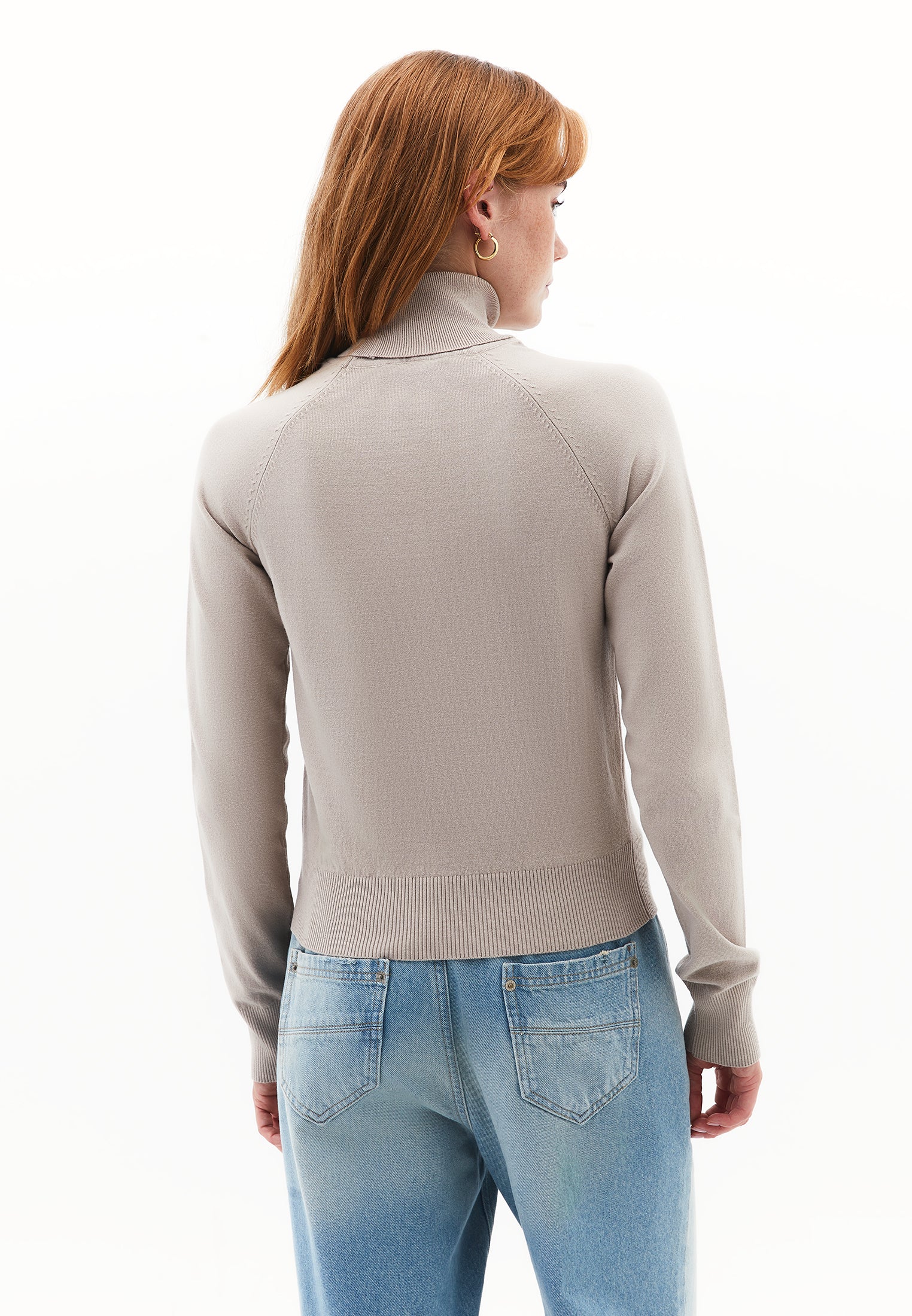 SLIM FIT TURTLENECK SWEATER - FEATHER GRAY