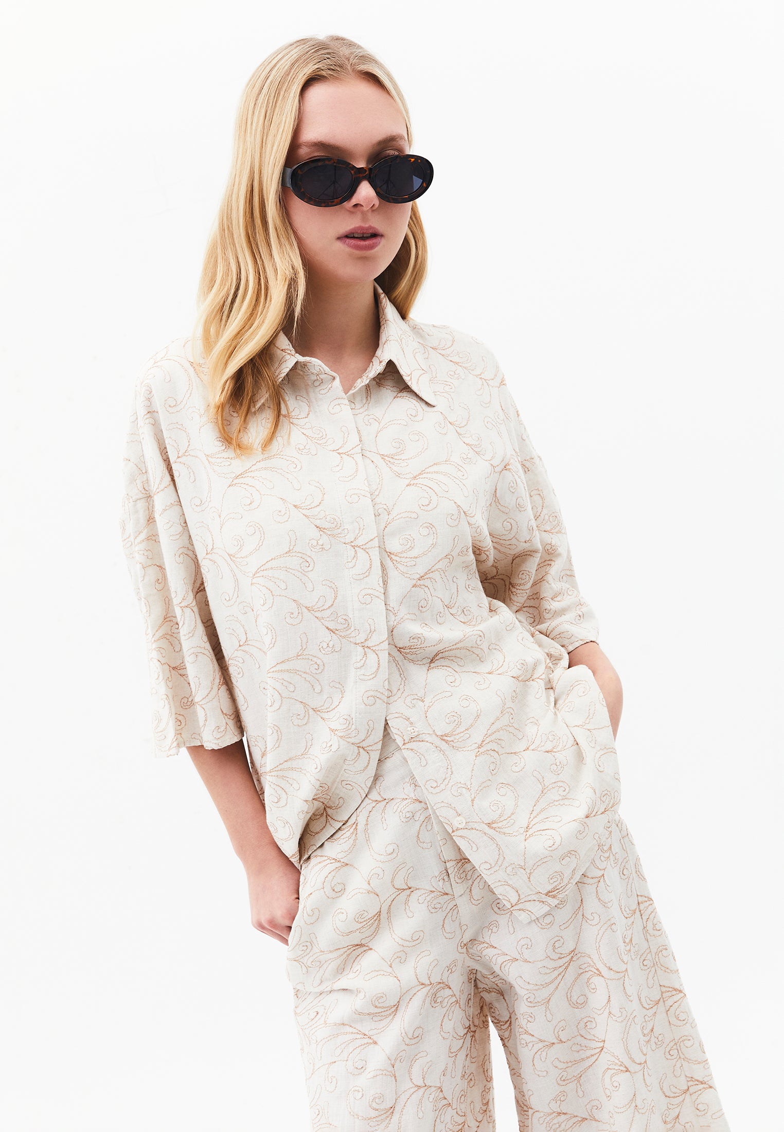 Shirt Collar Embroidered Tunic Shirt - FLOWER COMB