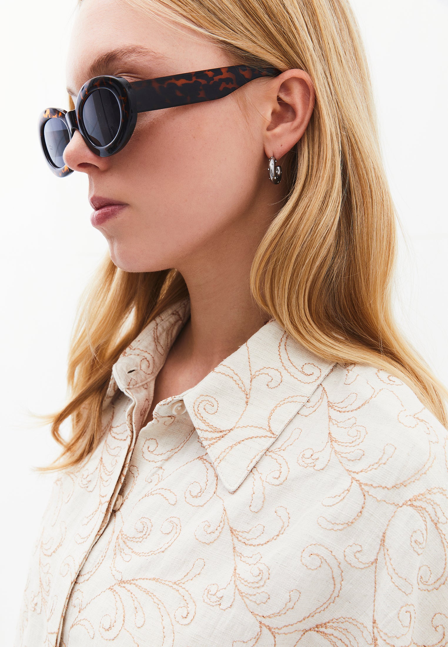 Shirt Collar Embroidered Tunic Shirt - FLOWER COMB
