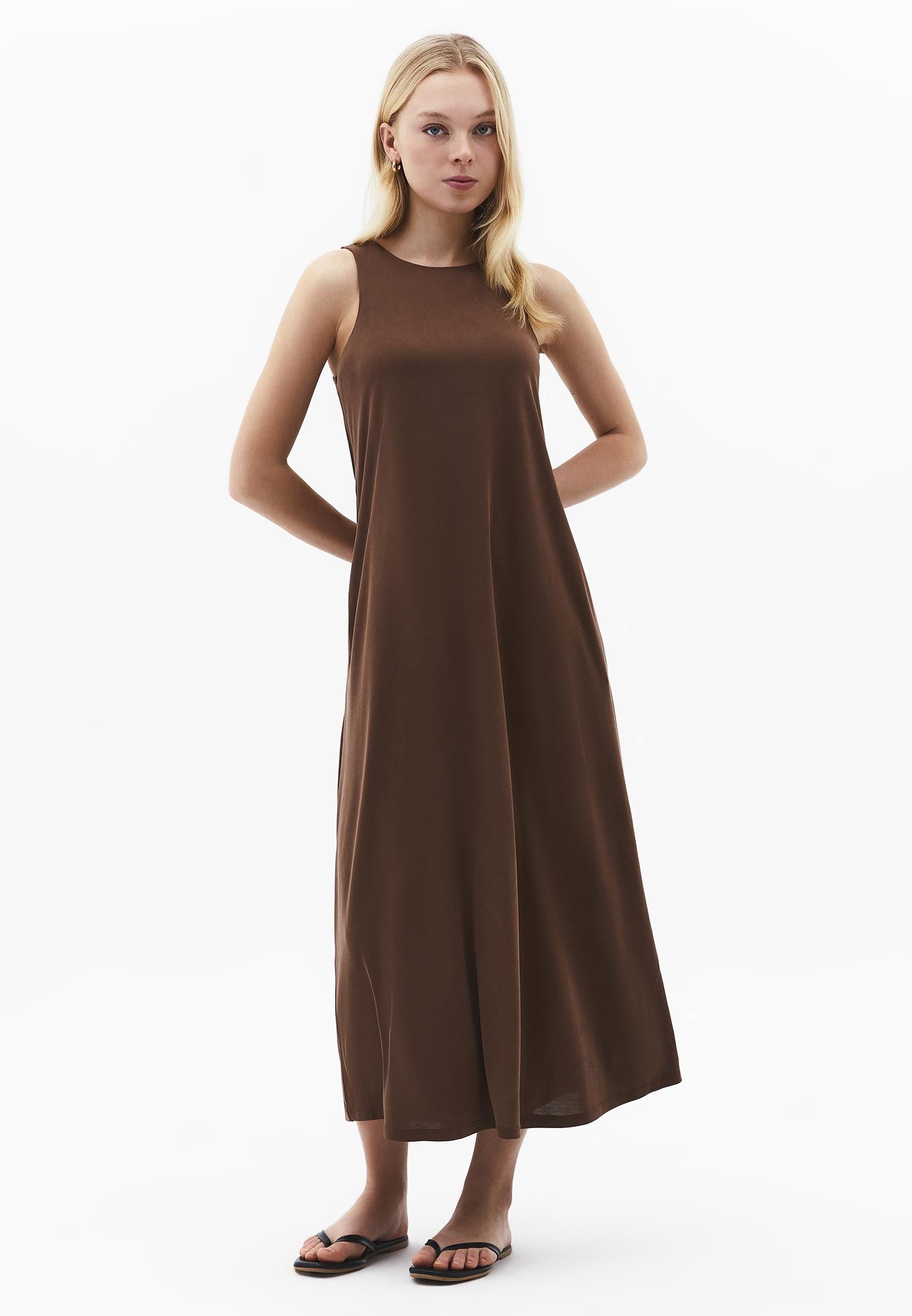 Halter Neck A-Line Midi Dress - FONDUE FUDGE