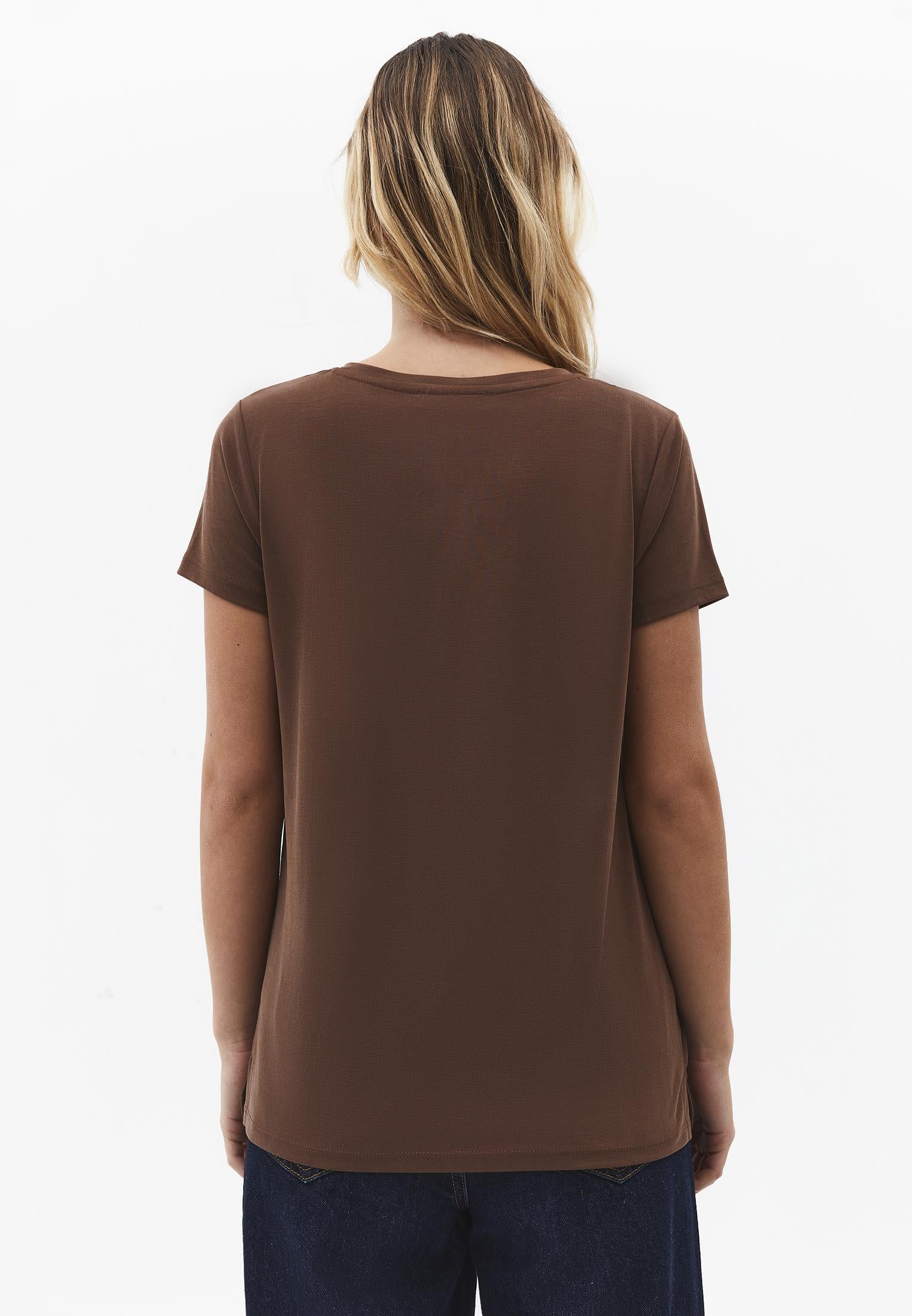 V Neck T-Shirt - FONDUE FUDGE