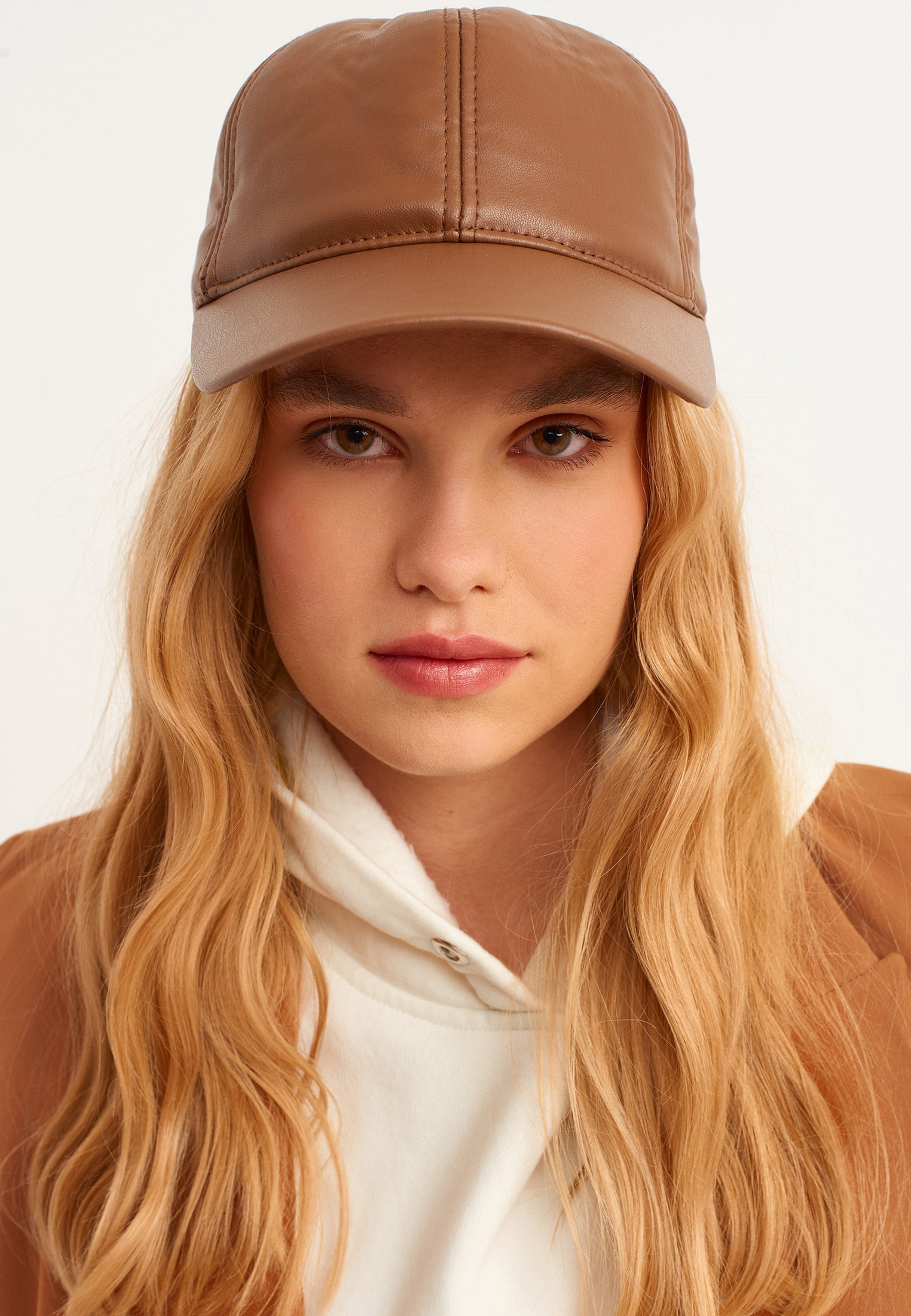 Modern winter hat - GROOT