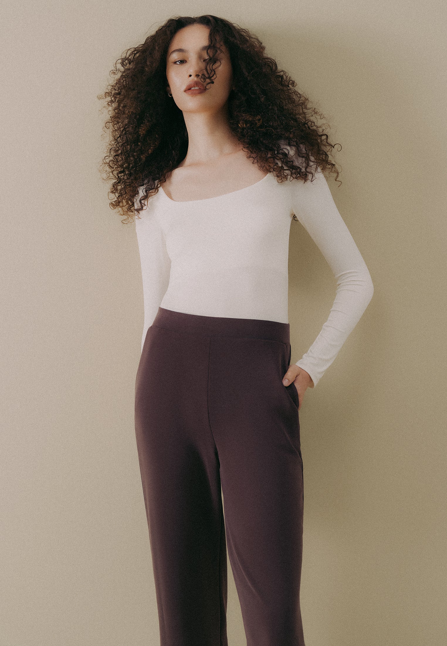 LONG SLEEVE U-NECK T-SHIRT - ICE MILK