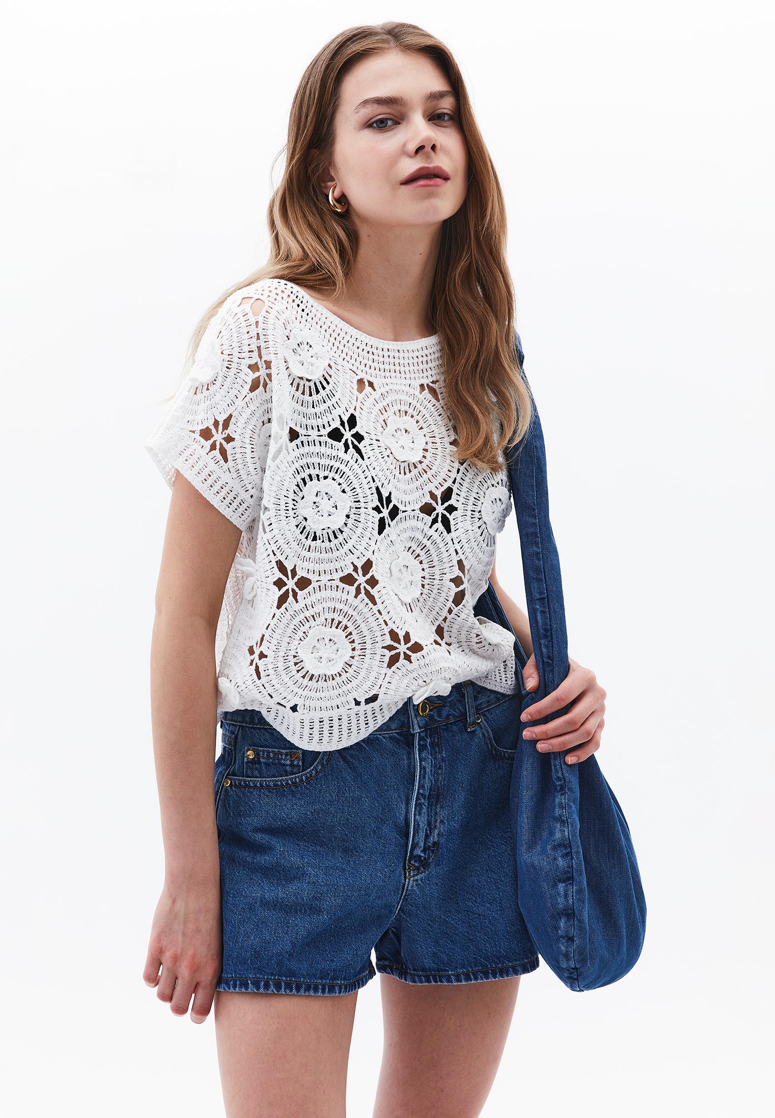Ajour Cropped Blouse - ICE MILK