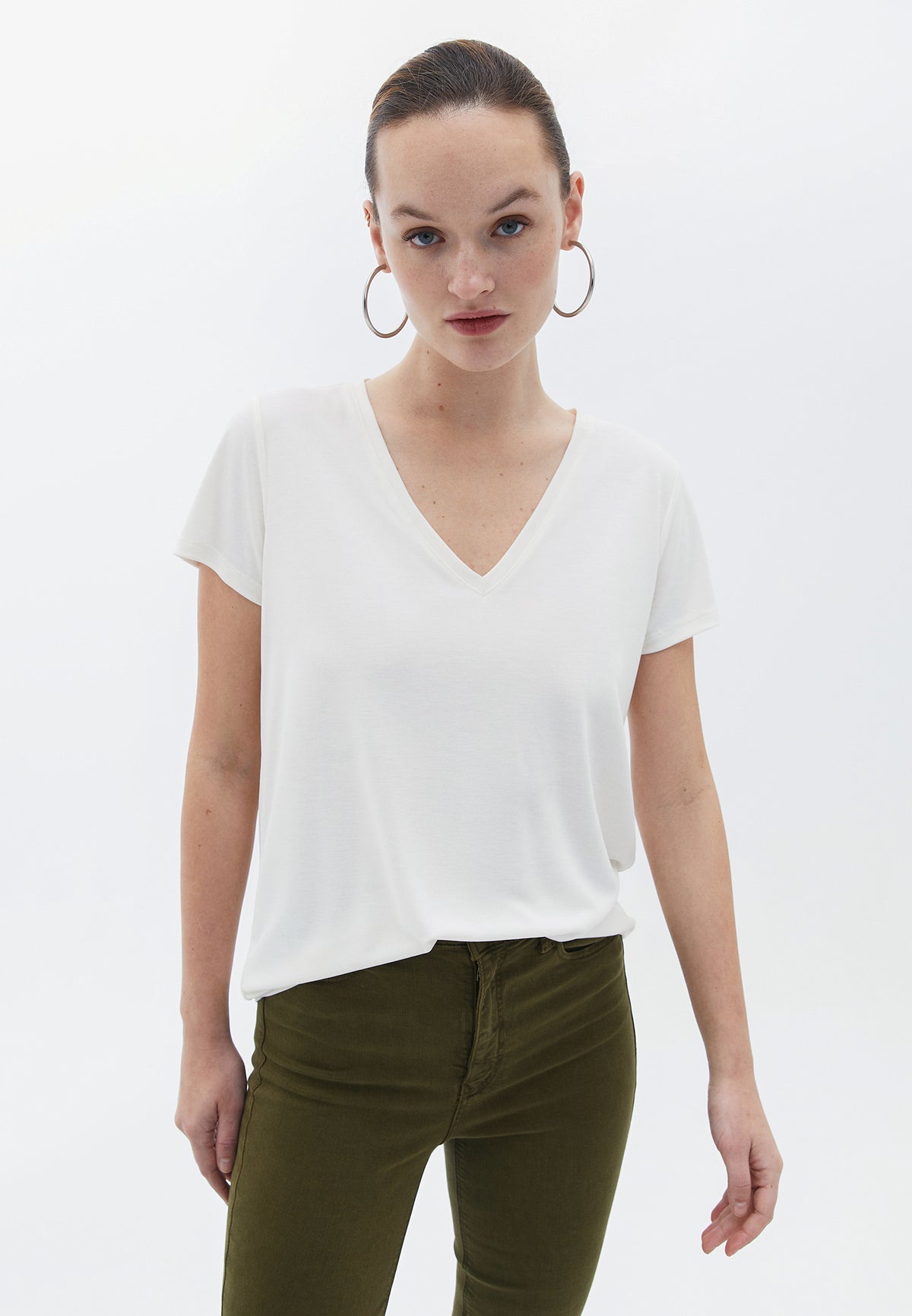 U Neck Short Sleeve T-Shirt - Cream
