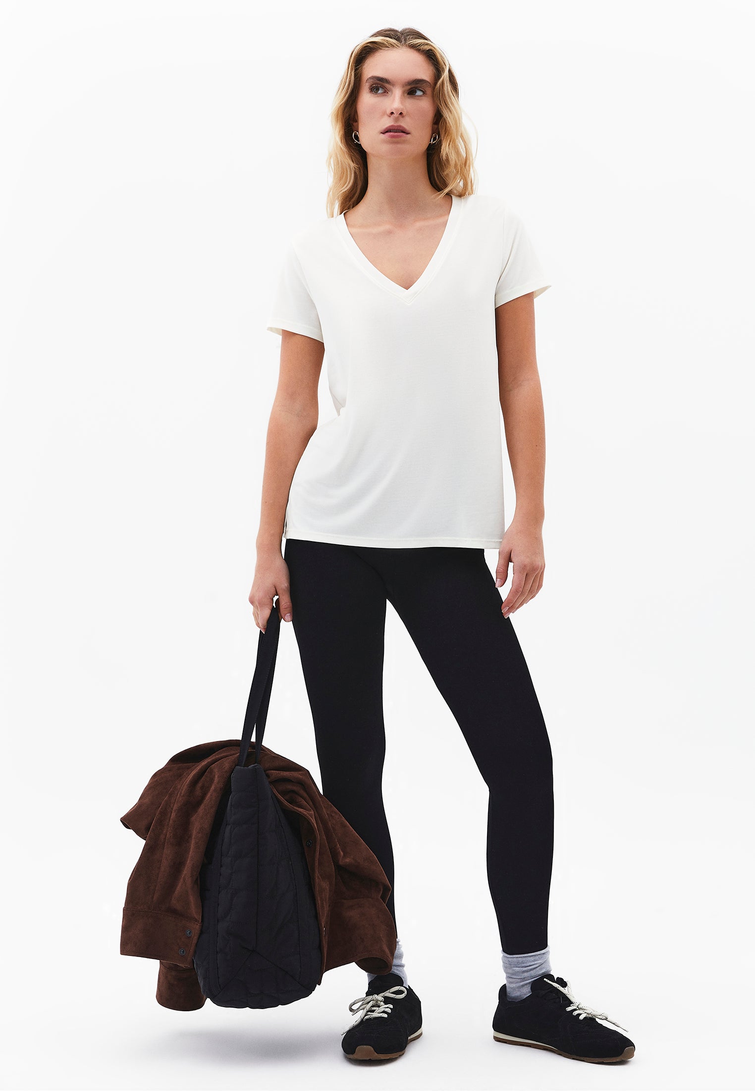 V Neck T-Shirt - ICE MILK